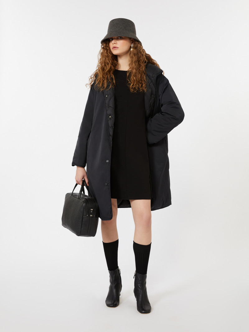 WEEKEND Max Mara BANFY Reversible robe coat in water-repellent twill outlook