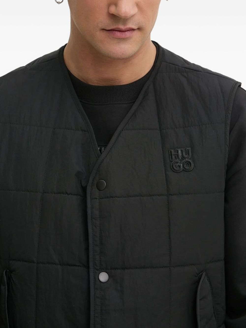 quilted logo-patch vest - 2