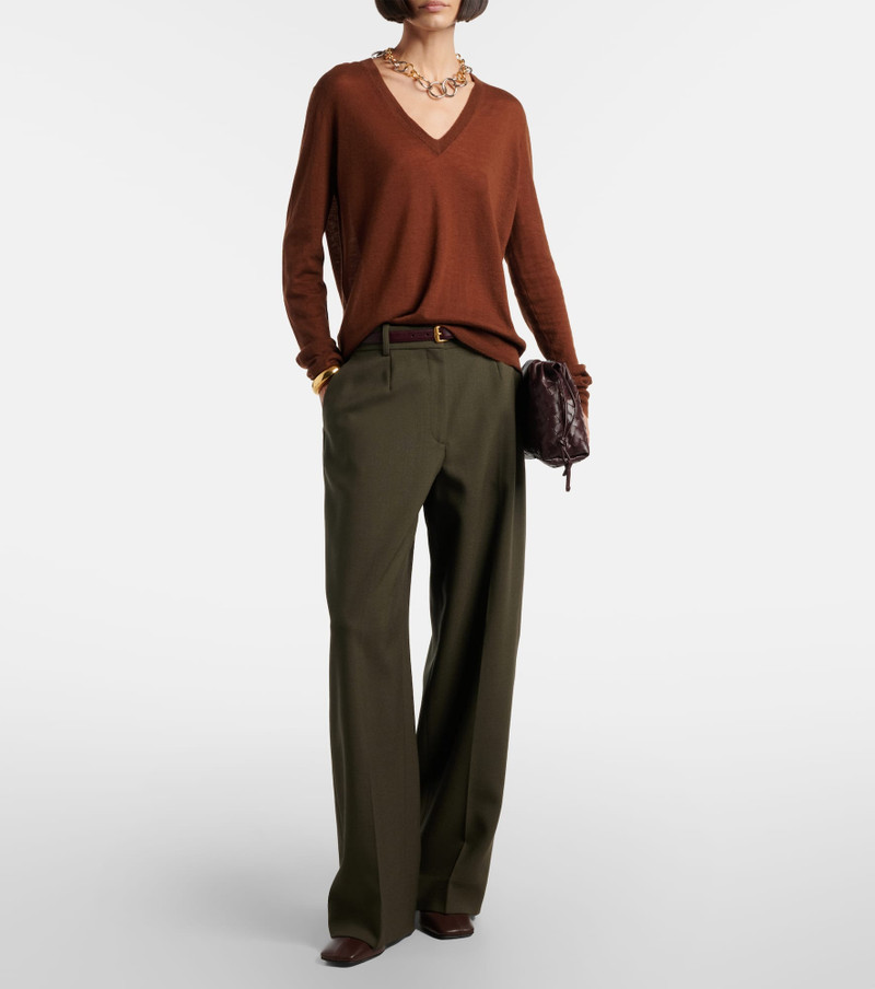 JOSEPH Cashmere sweater outlook