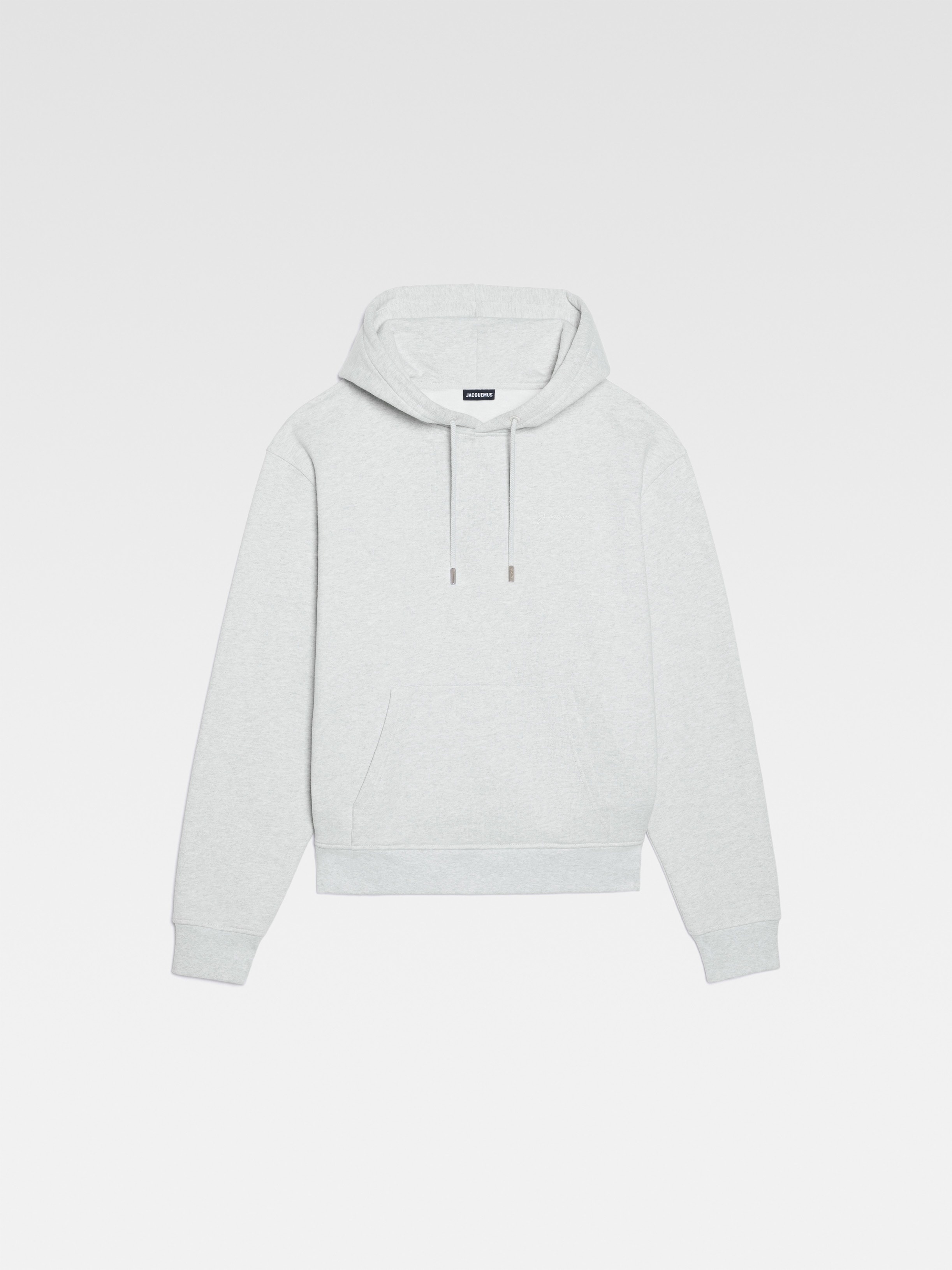 Le sweatshirt brodé - 1