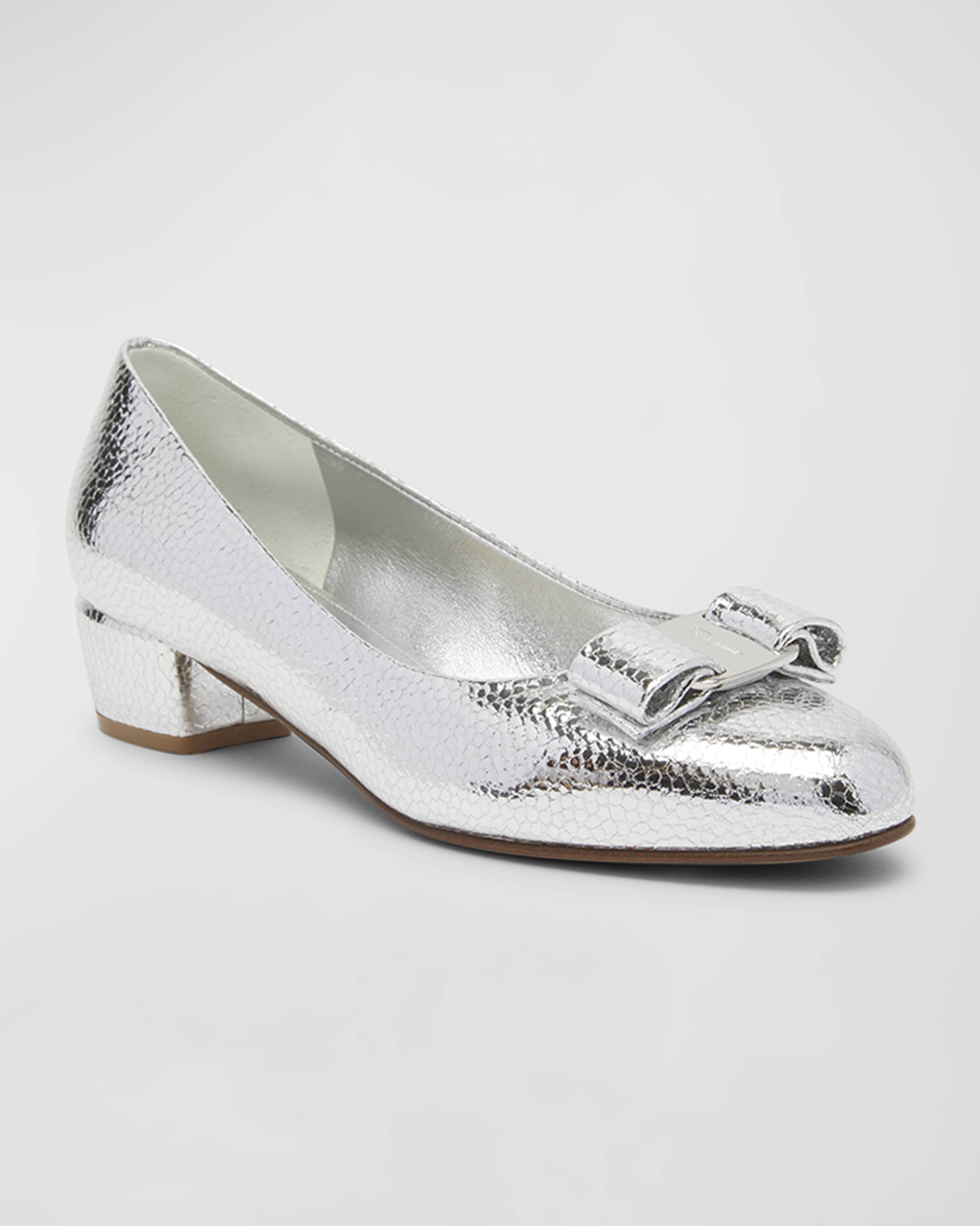 【関税込み】Ferragamo シルバー Vara ボウ ヒール Vara pump - Women | Ferragamo
