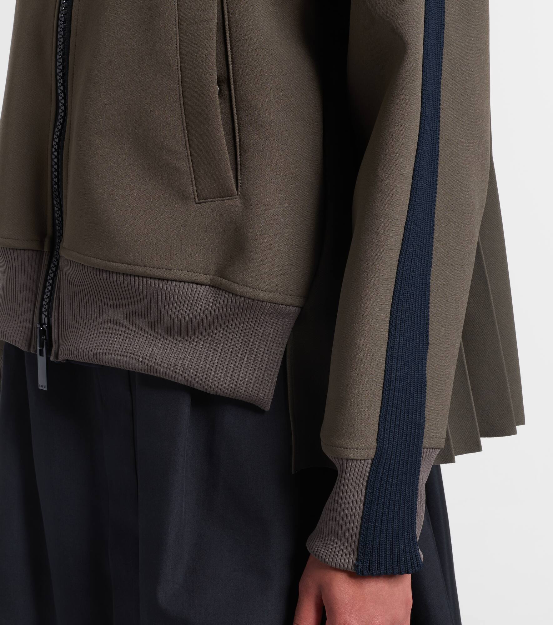 Matelassé and twill jacket - 5