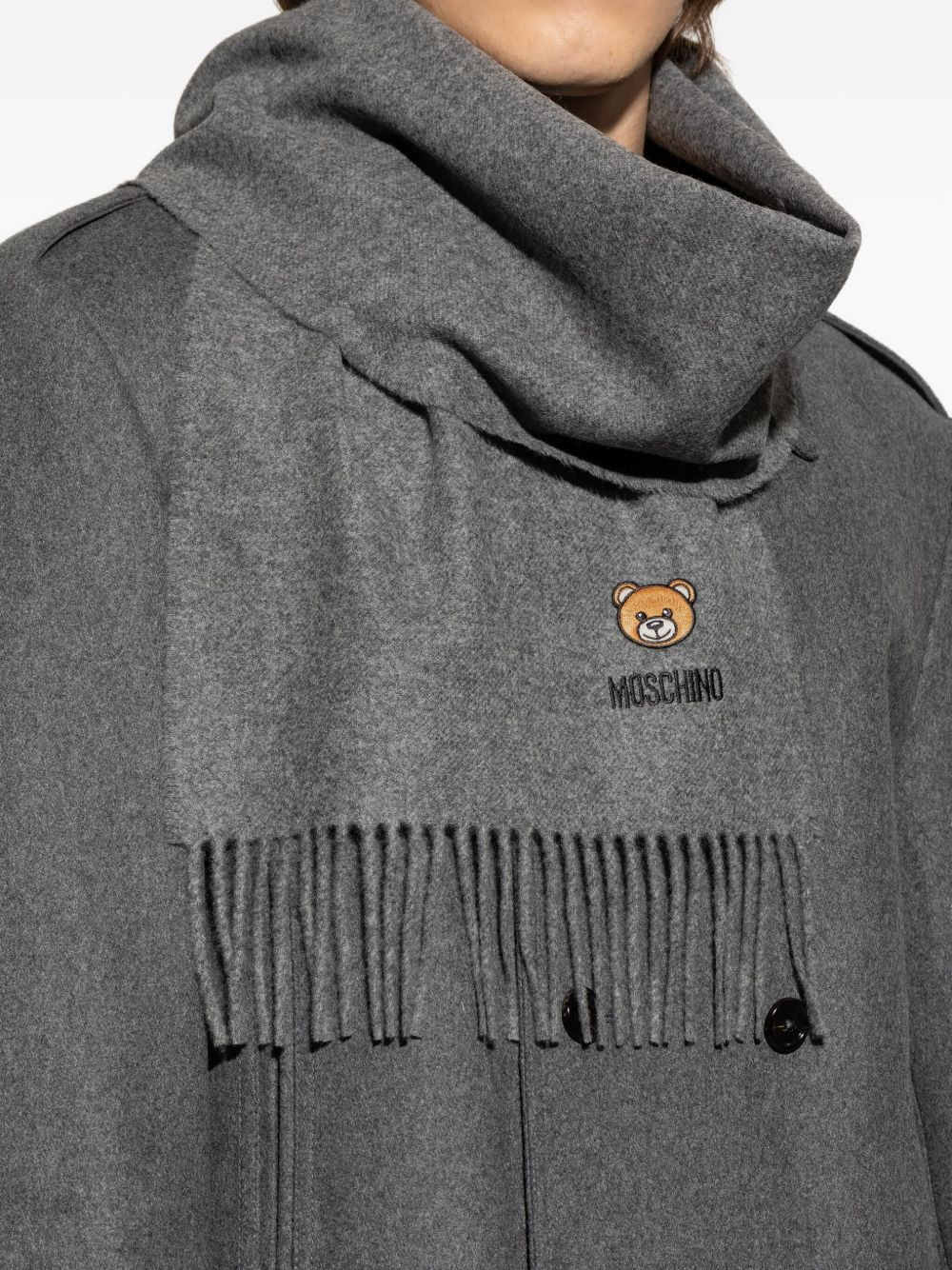 teddy-embroidered fringed scarf - 4