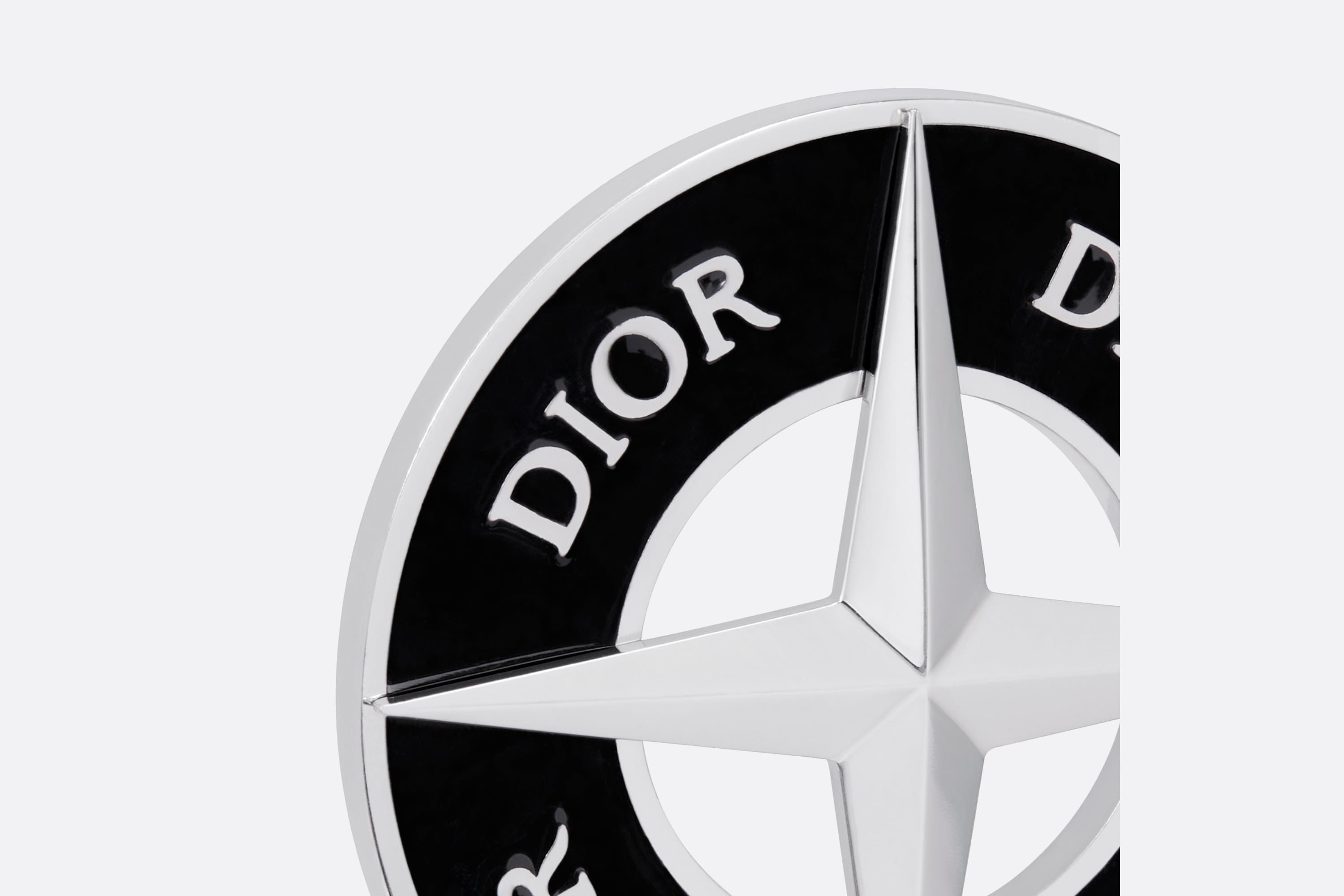DIOR AND STONE ISLAND Brooch - 2