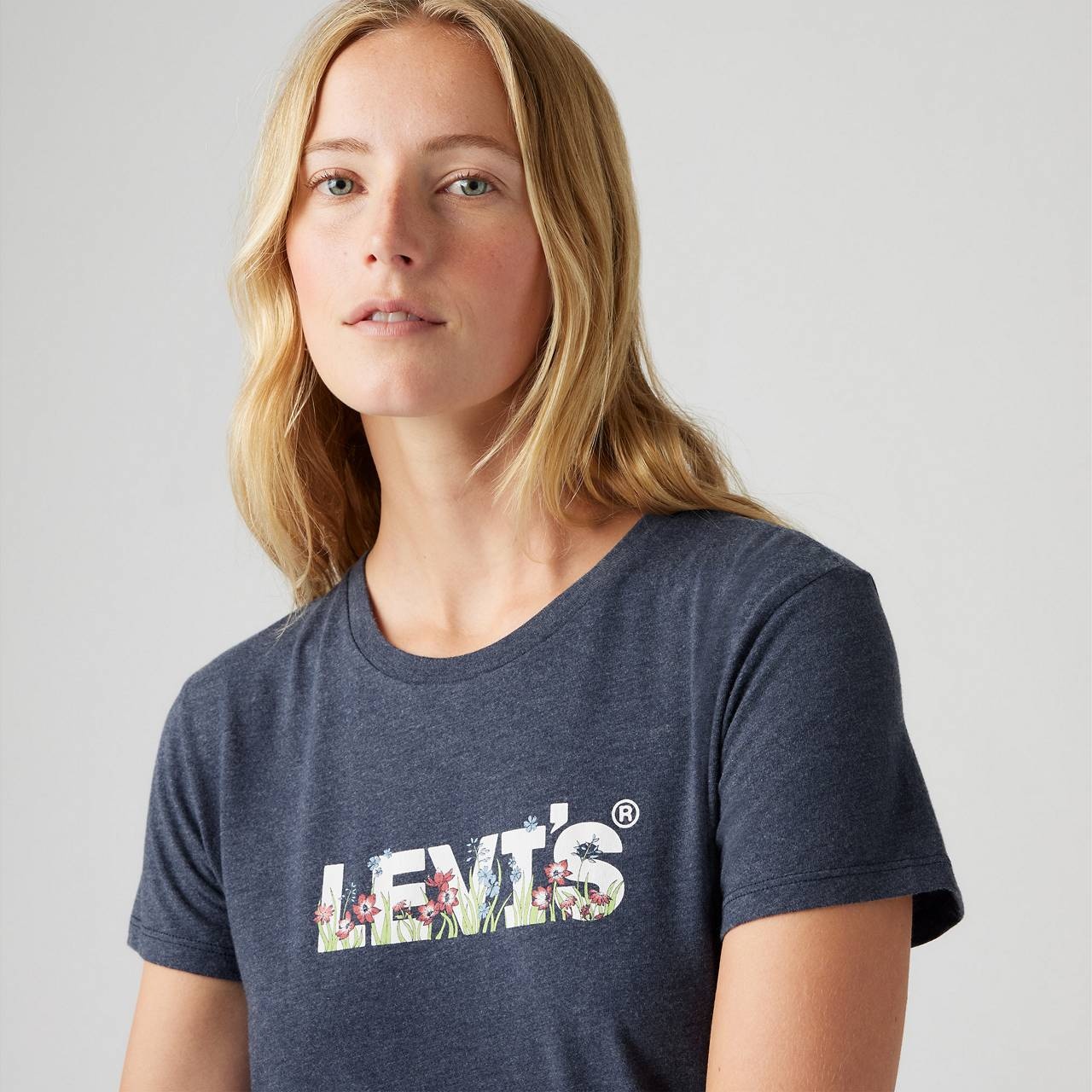 GRAPHIC PERFECT T-SHIRT - 4