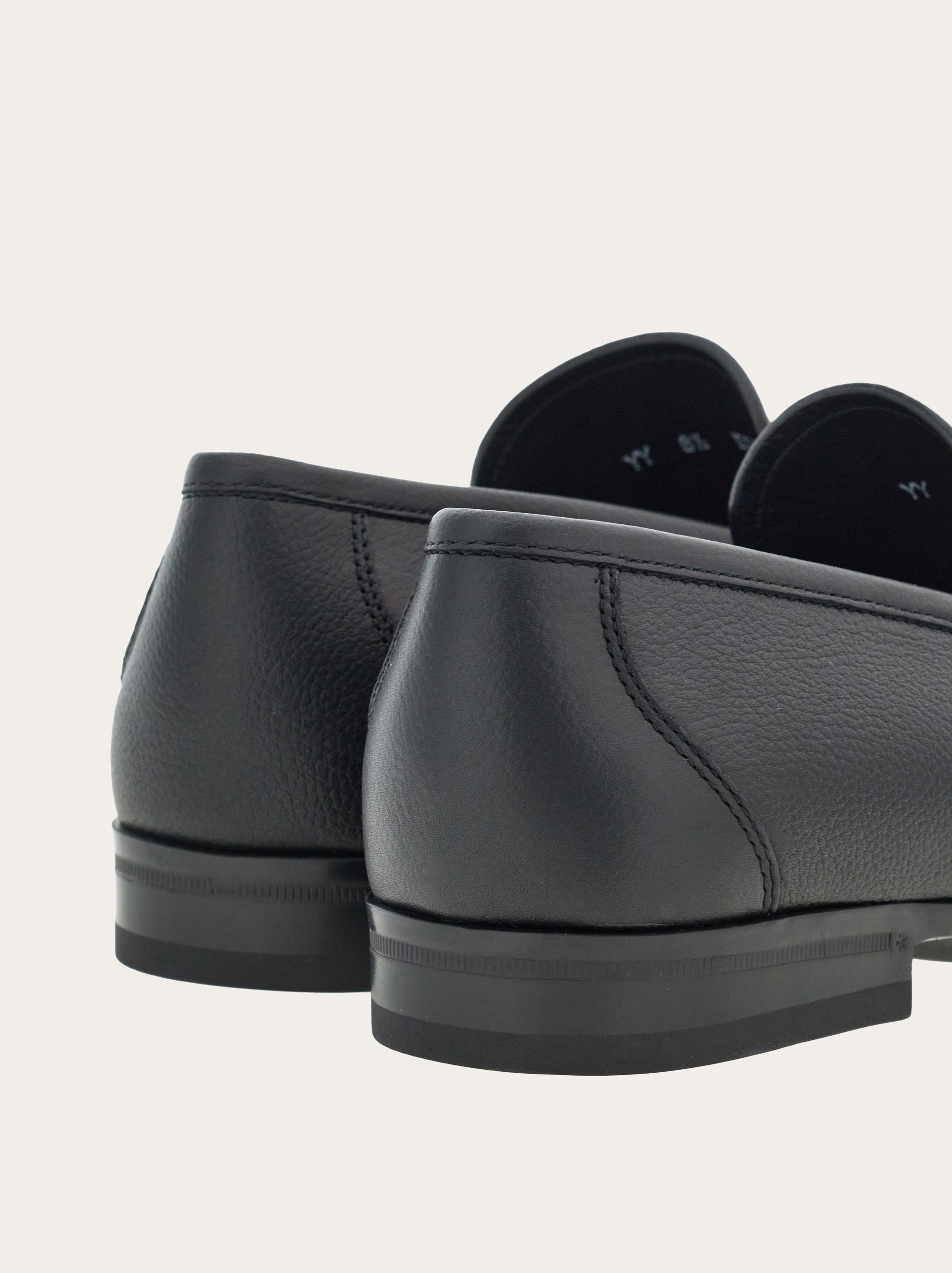 Moccasin with signature - 3