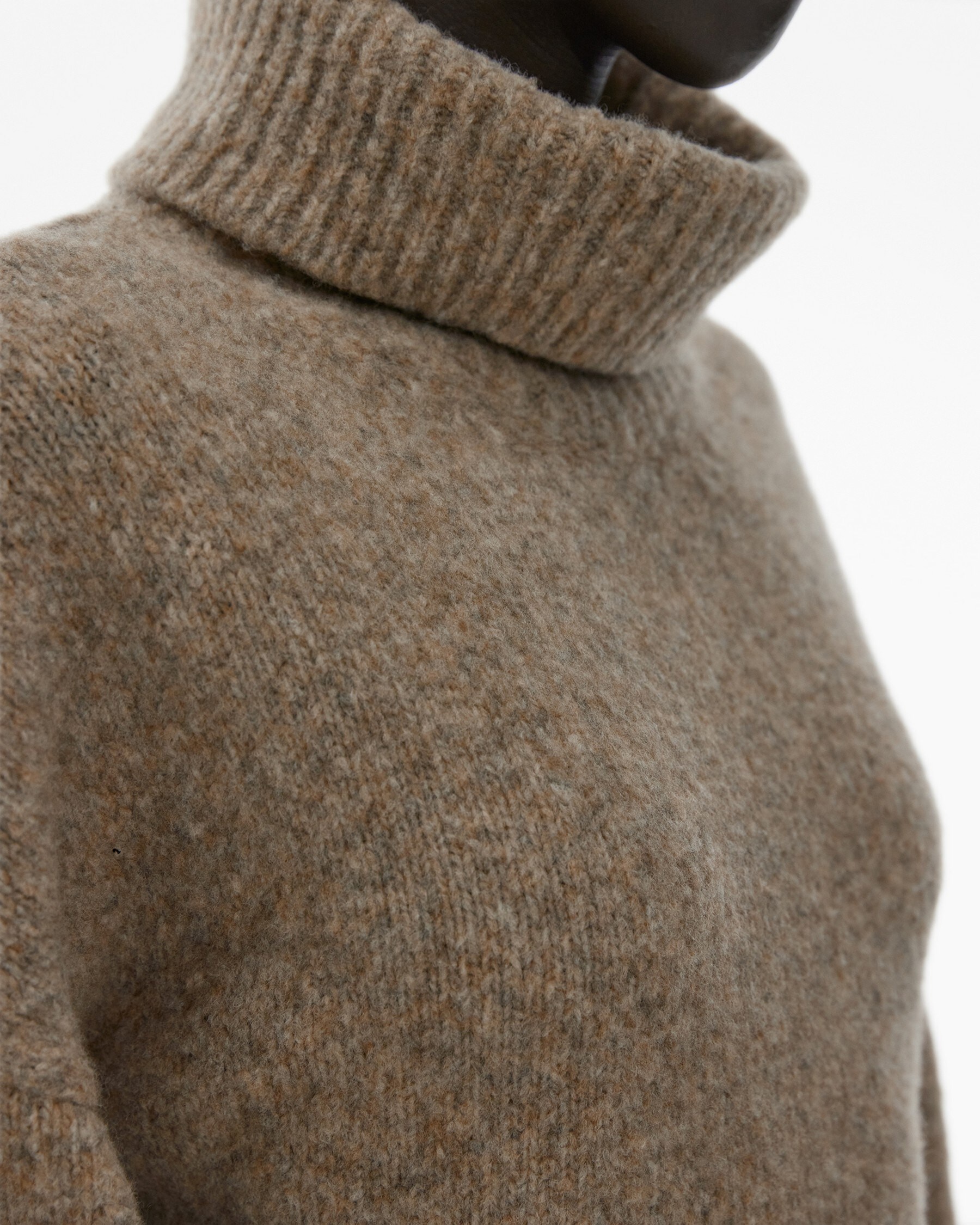 CROPPED TURTLENECK SWEATER - 6