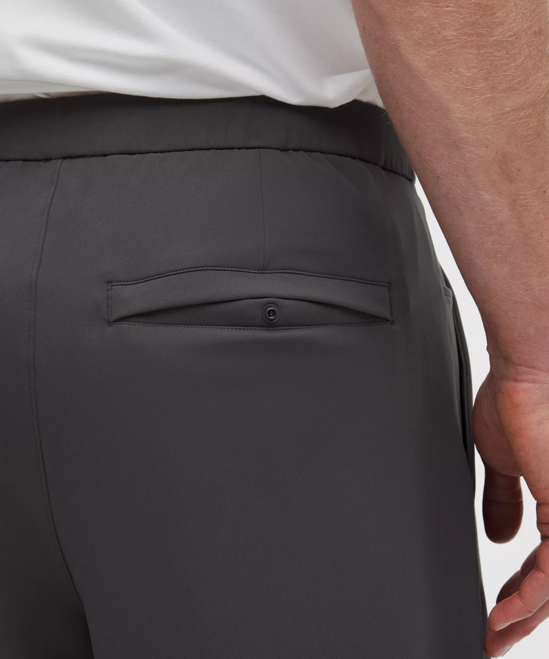 Men's Daydrift Relaxed-Fit Pleated Trouser *Short 7