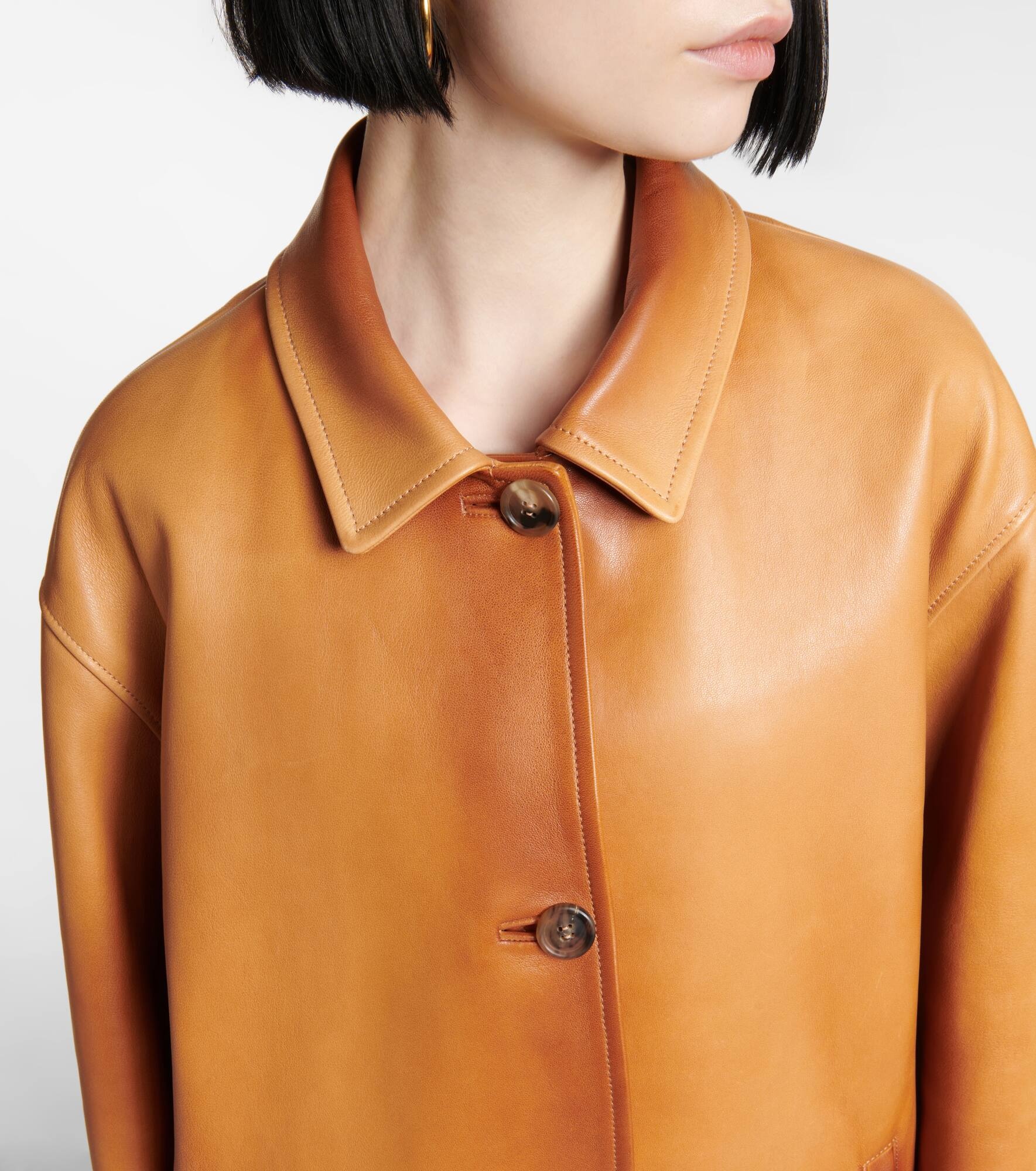Leather coat - 4