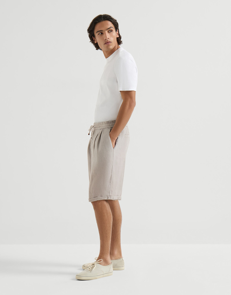 Garment-dyed Bermuda shorts in linen gabardine with drawstring and pleat 5