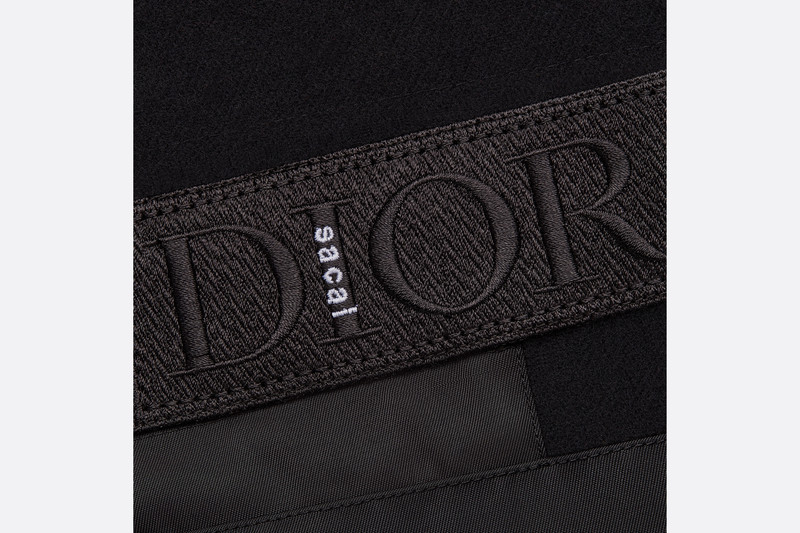 DIOR AND SACAI Blanket 4