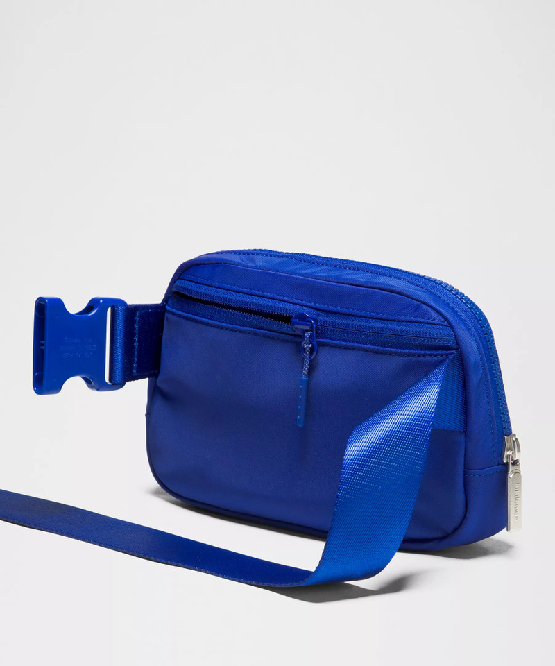 Everywhere Belt Bag with Long Strap 1L 4