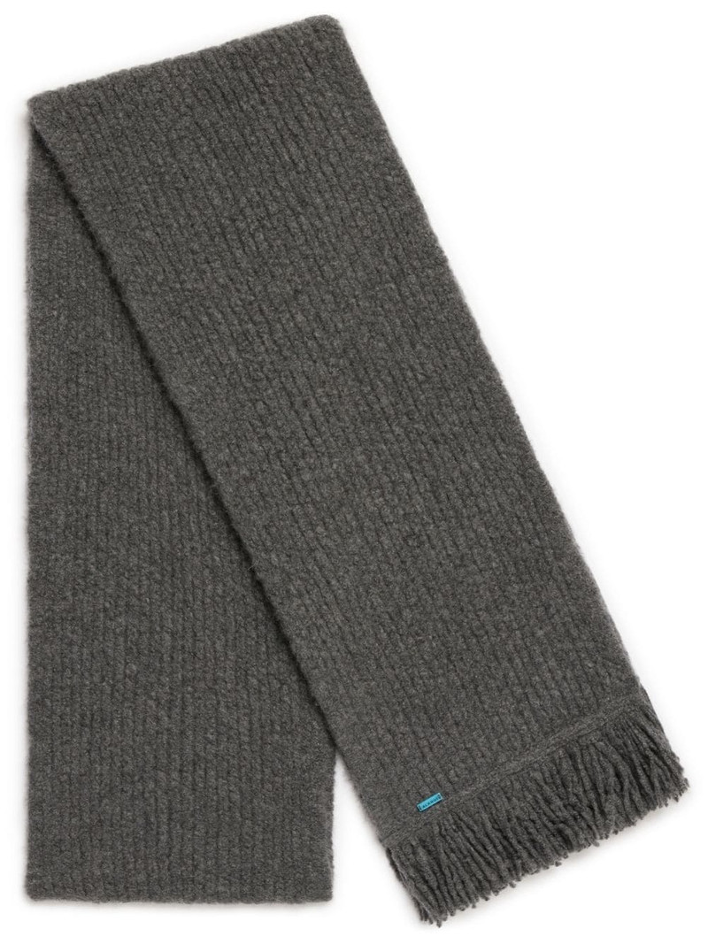 A Finest ribbed fringed scarf 1
