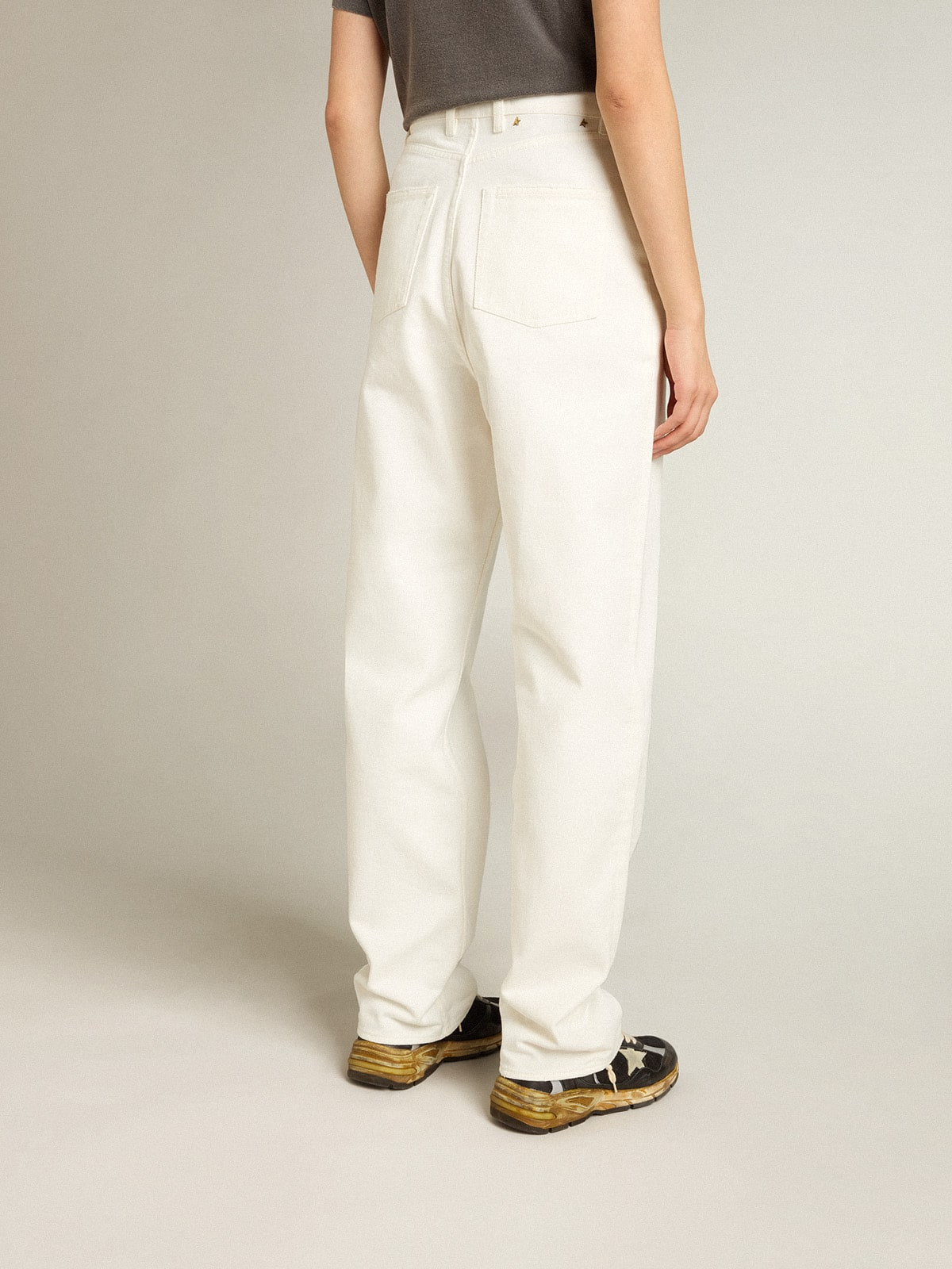 Women's optical white-colored cotton denim pants - 4