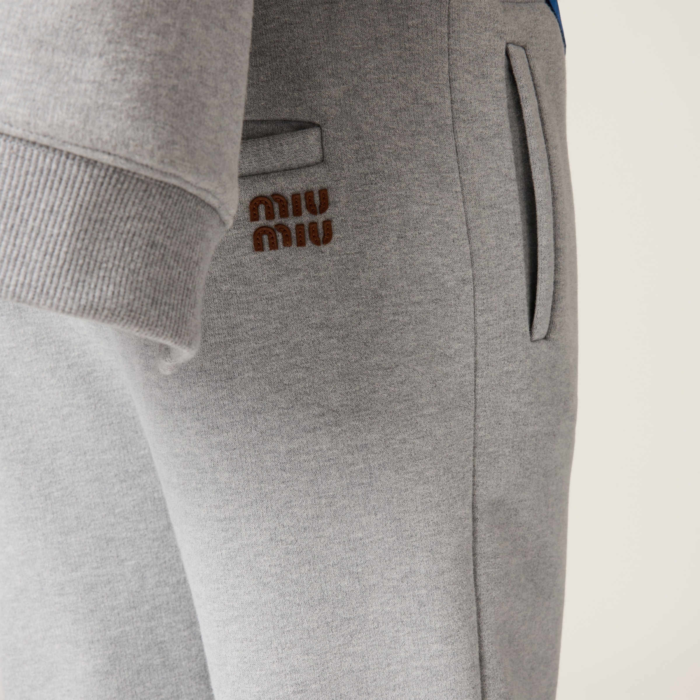 Cotton fleece pants with leather trim - 4