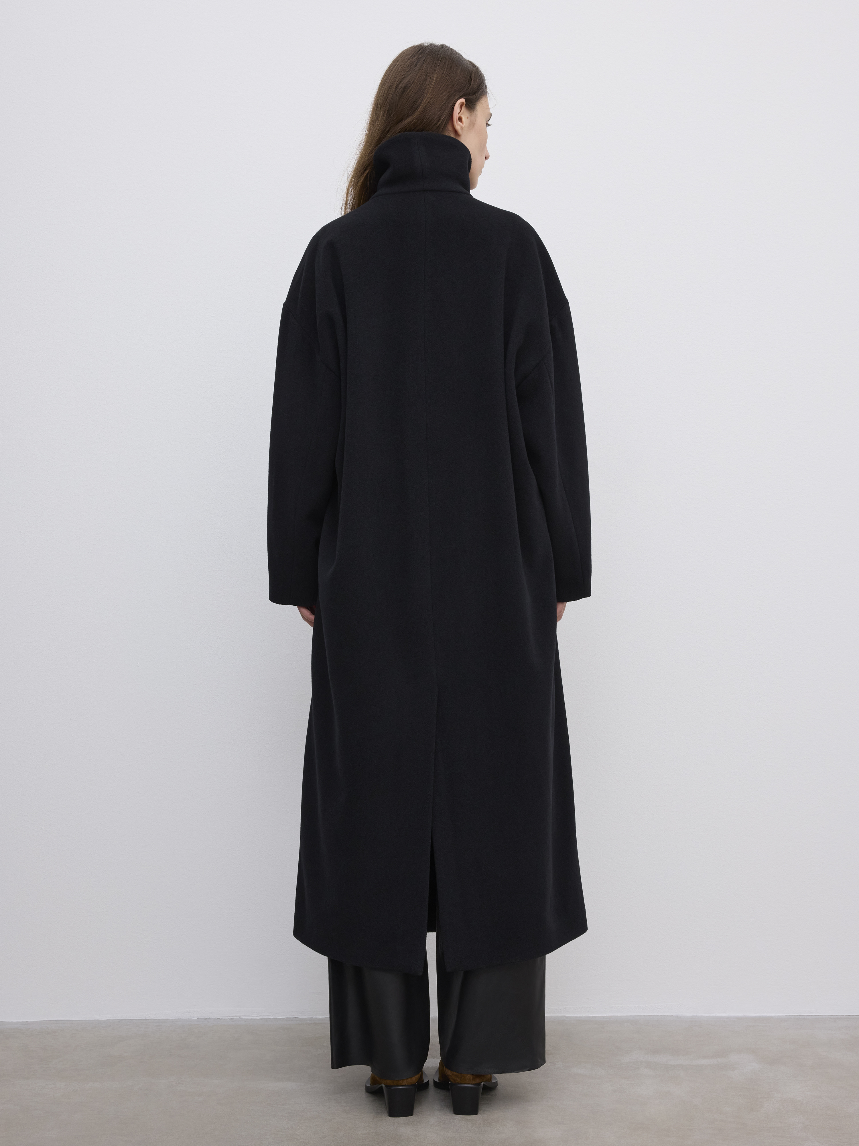 Relaxed Wool Coat - 5