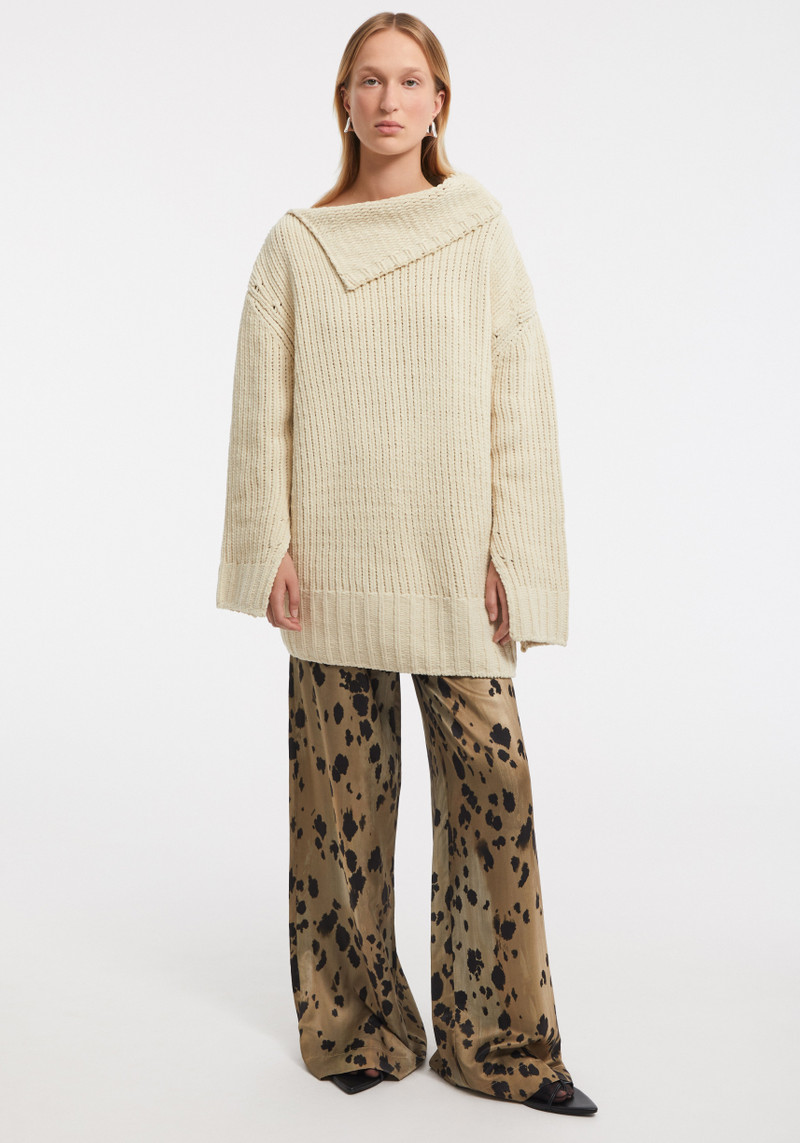 TUNDRA Wrap-collar chenille sweater 3