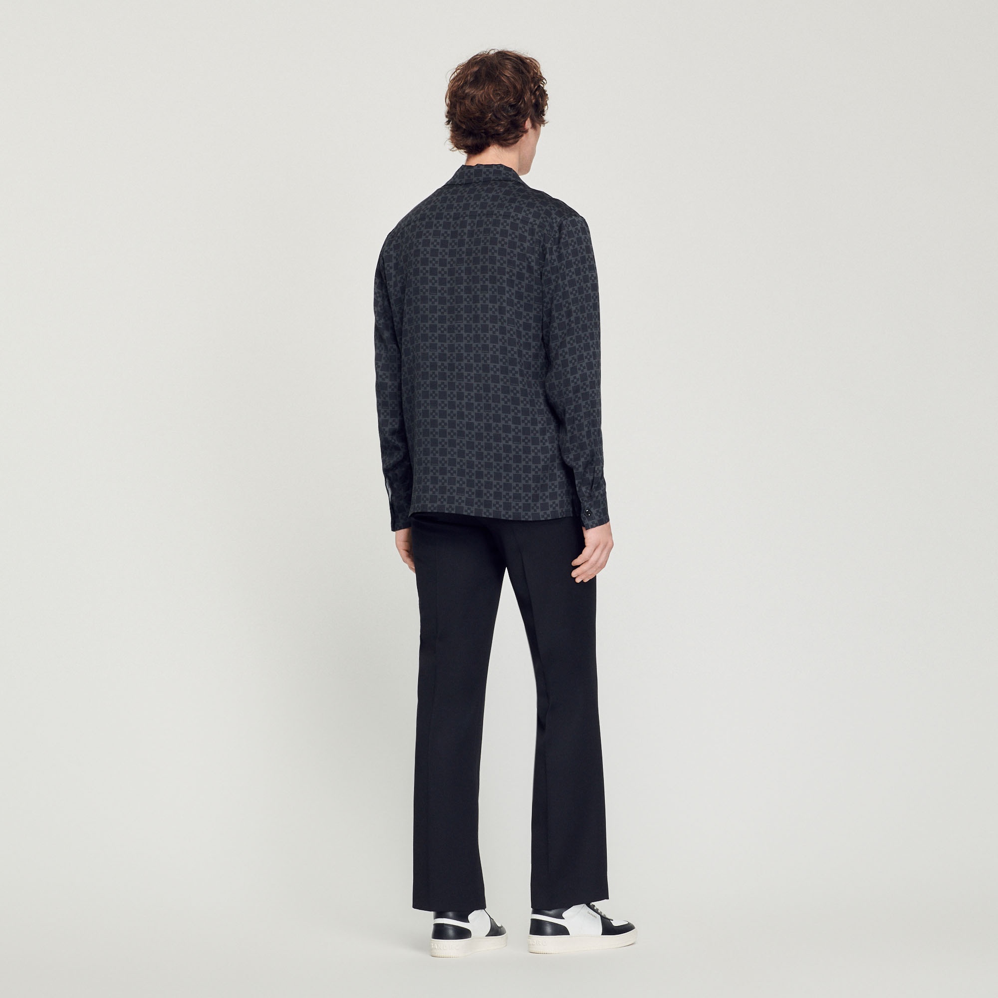 Flowing shirt with spread collar - 6