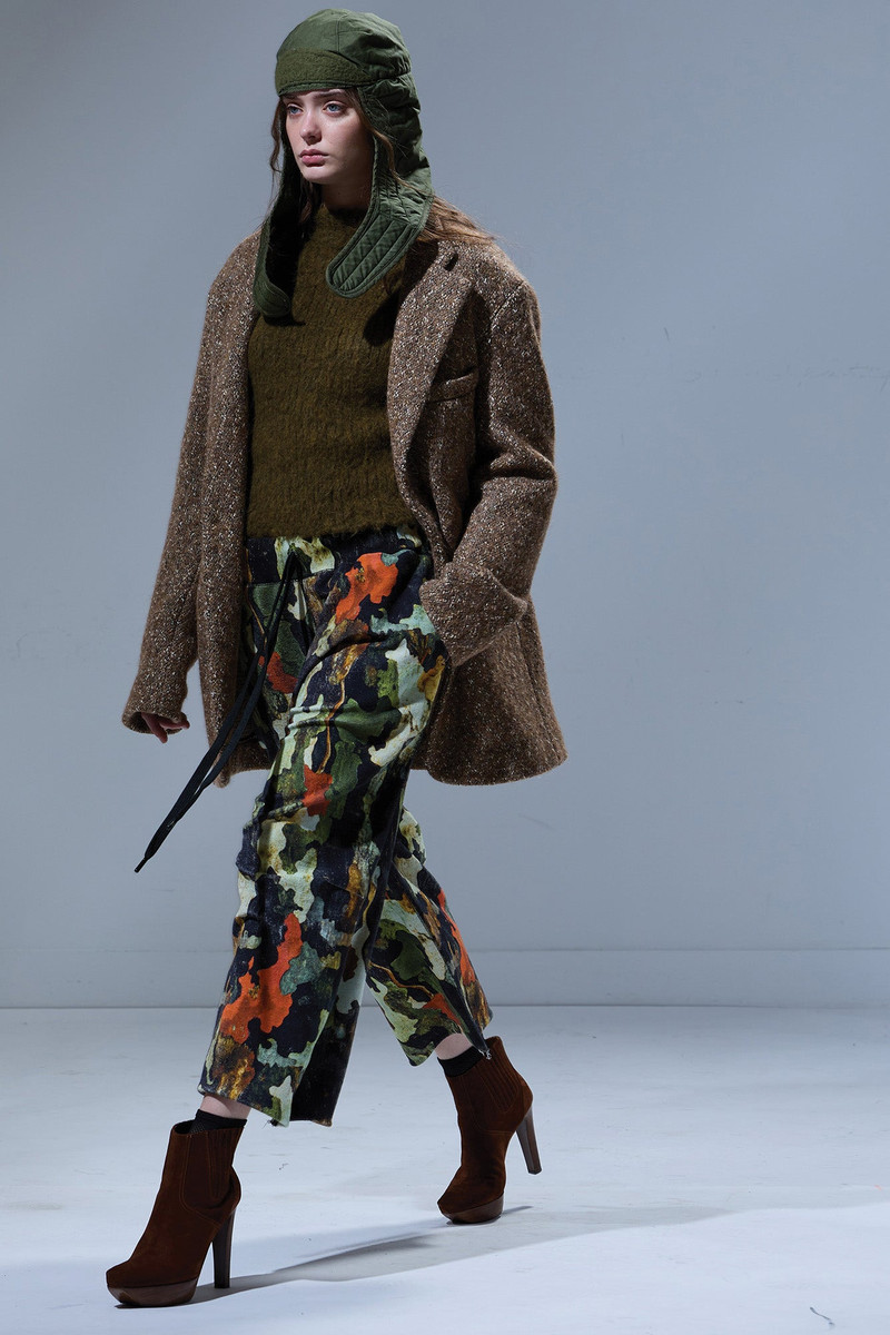 ARTICULATED KNEE SWEATPANT 1