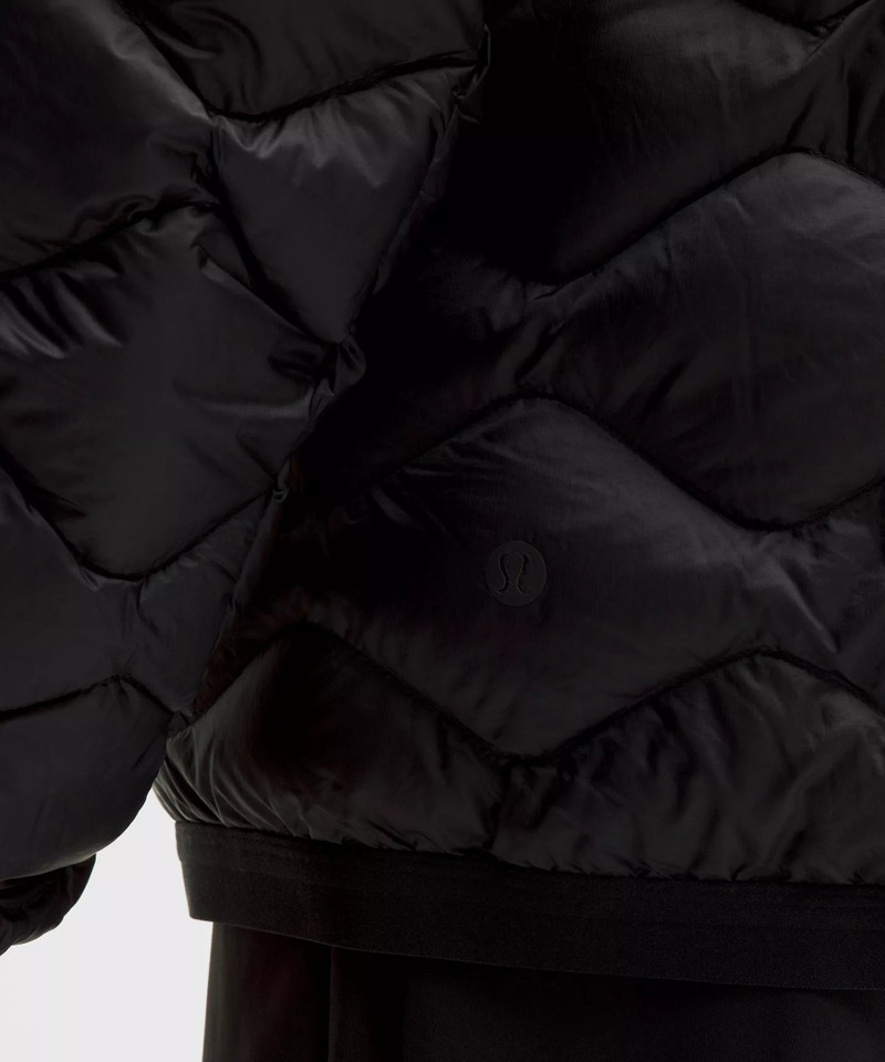 Featherweight 900-Down-Fill Quilted Hooded Jacket 6