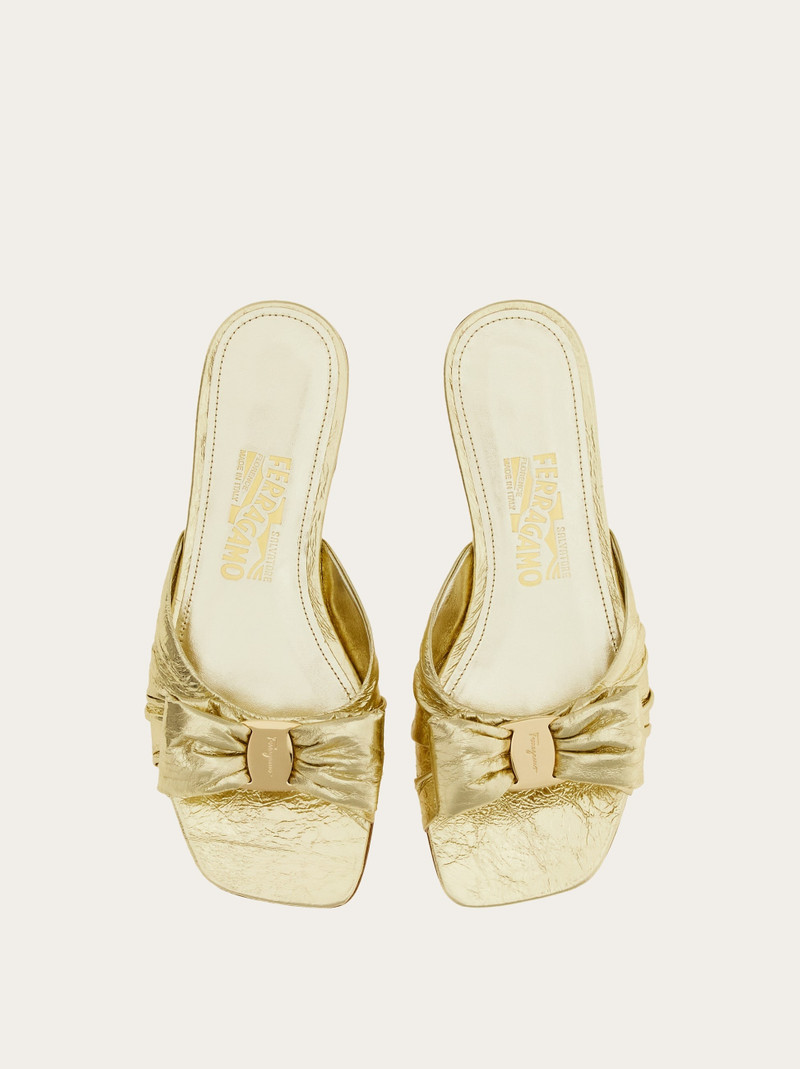 FERRAGAMO Padded Vara bow slide outlook