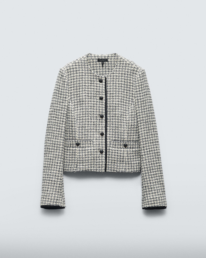 Carmen Cotton Jacket
Classic Fit 1