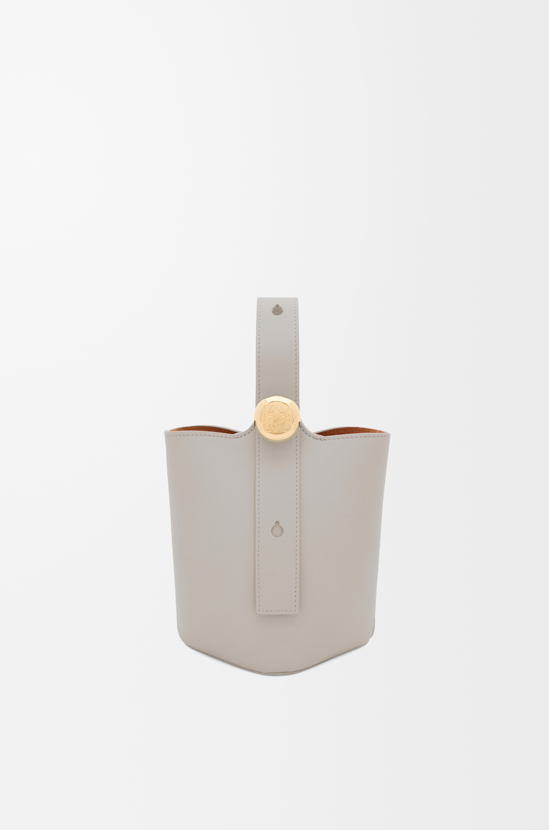 Mini Pebble bucket in smooth calfskin - 4