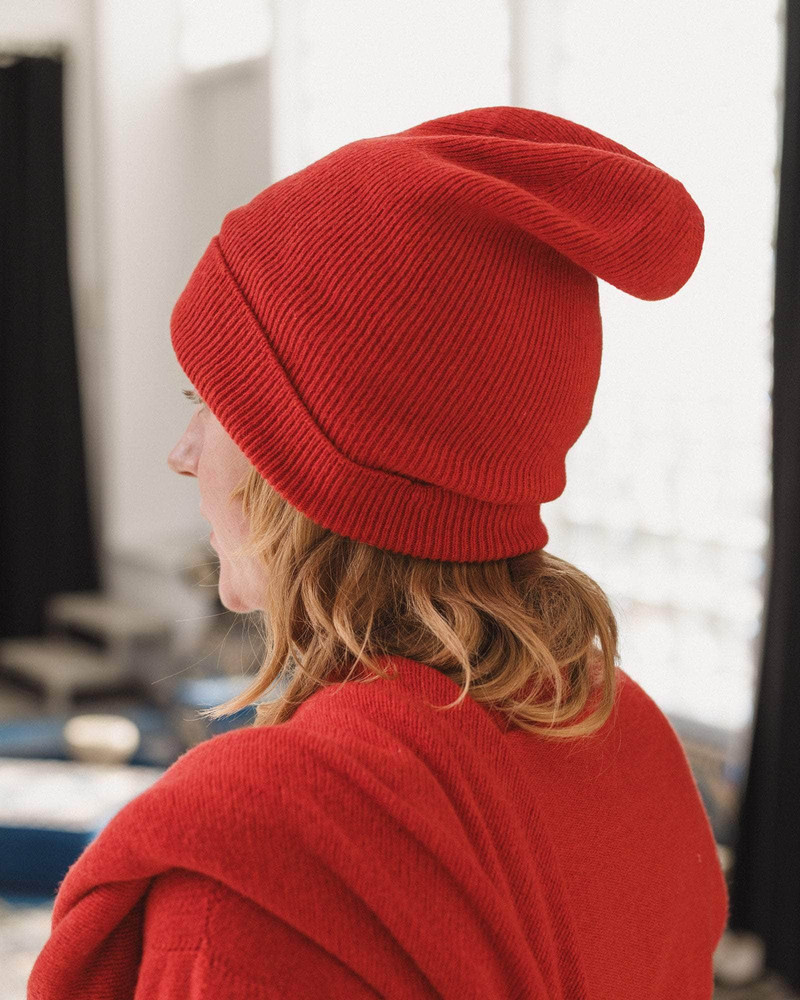 BASERANGE Whit Beanie - Recycled Cashmere outlook
