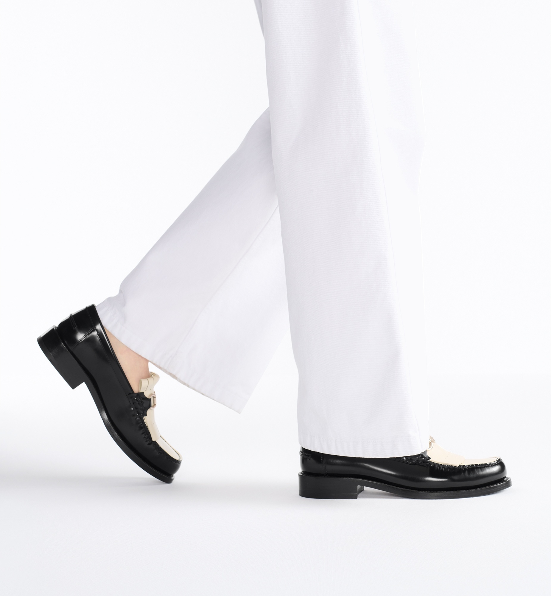 【DIOR】Dior Emblem ローファー Dior Dior Emblem Loafer | REVERSIBLE