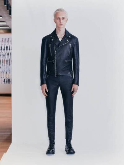 Alexander McQueen Men's McQueen Classic Leather Biker Jacket in Black outlook