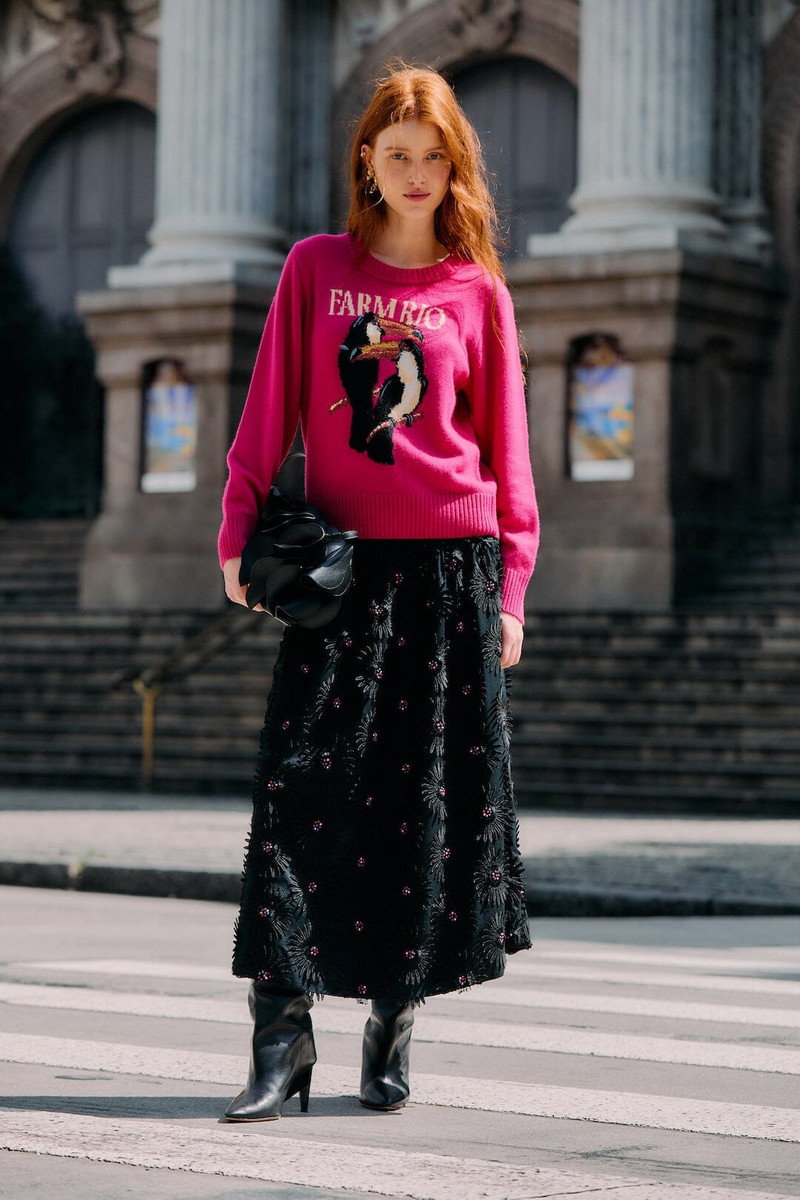 Black 3D Flowers Embroidered Midi Skirt 1