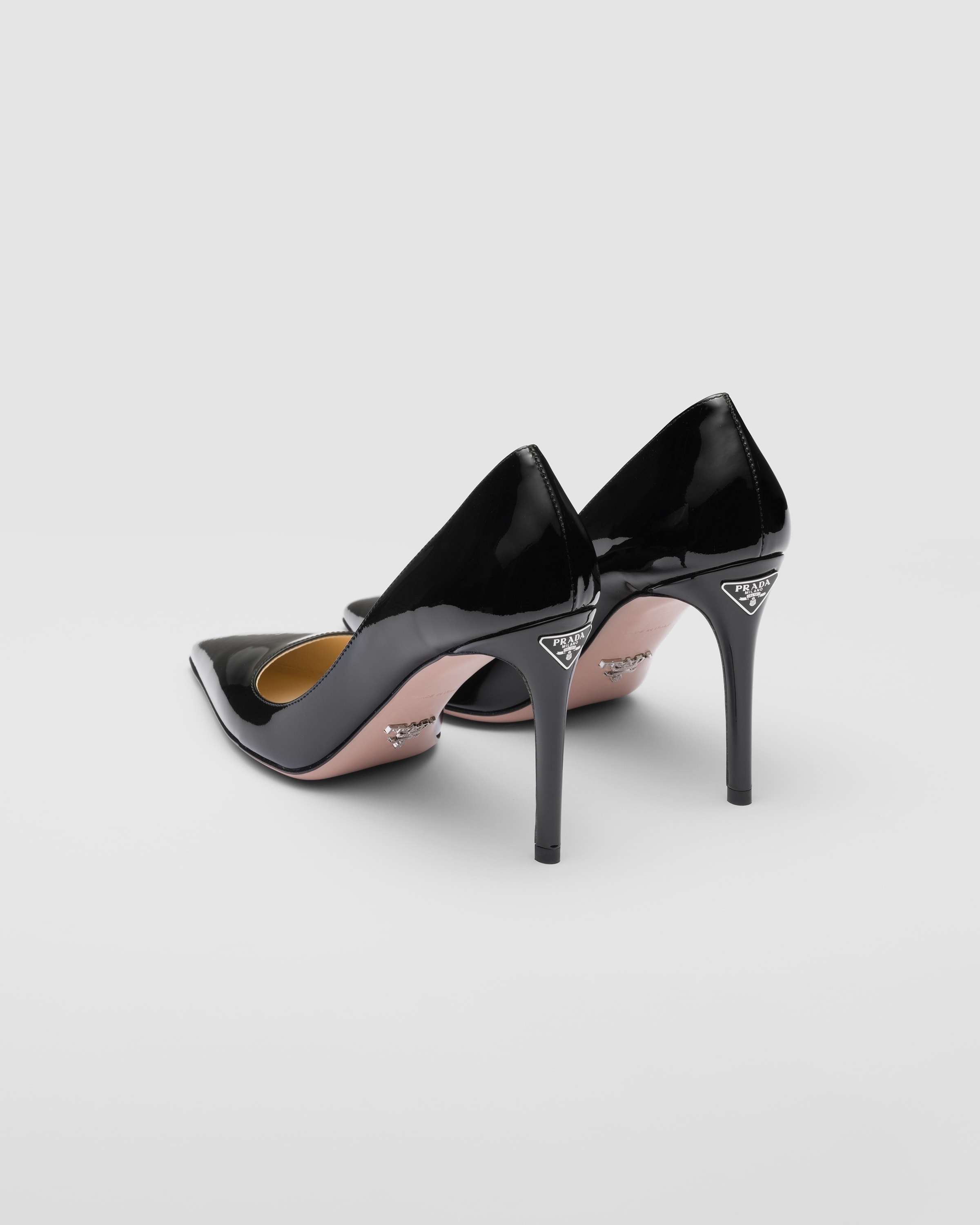 Patent leather pumps - 5