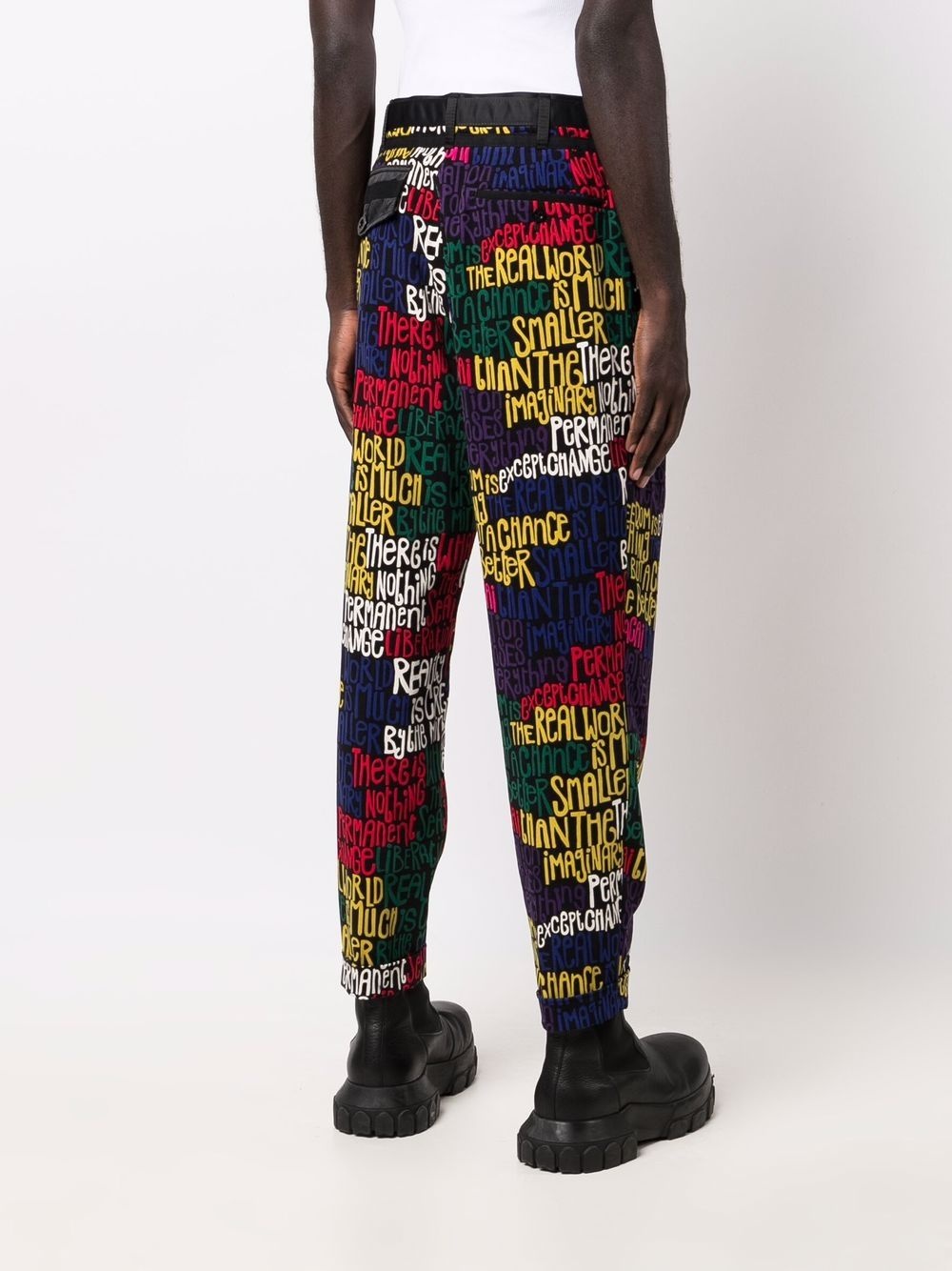 graphic-print belted trousers - 4