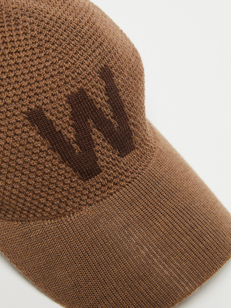 WEEKEND Max Mara ENFASI Knitted fabric cap outlook