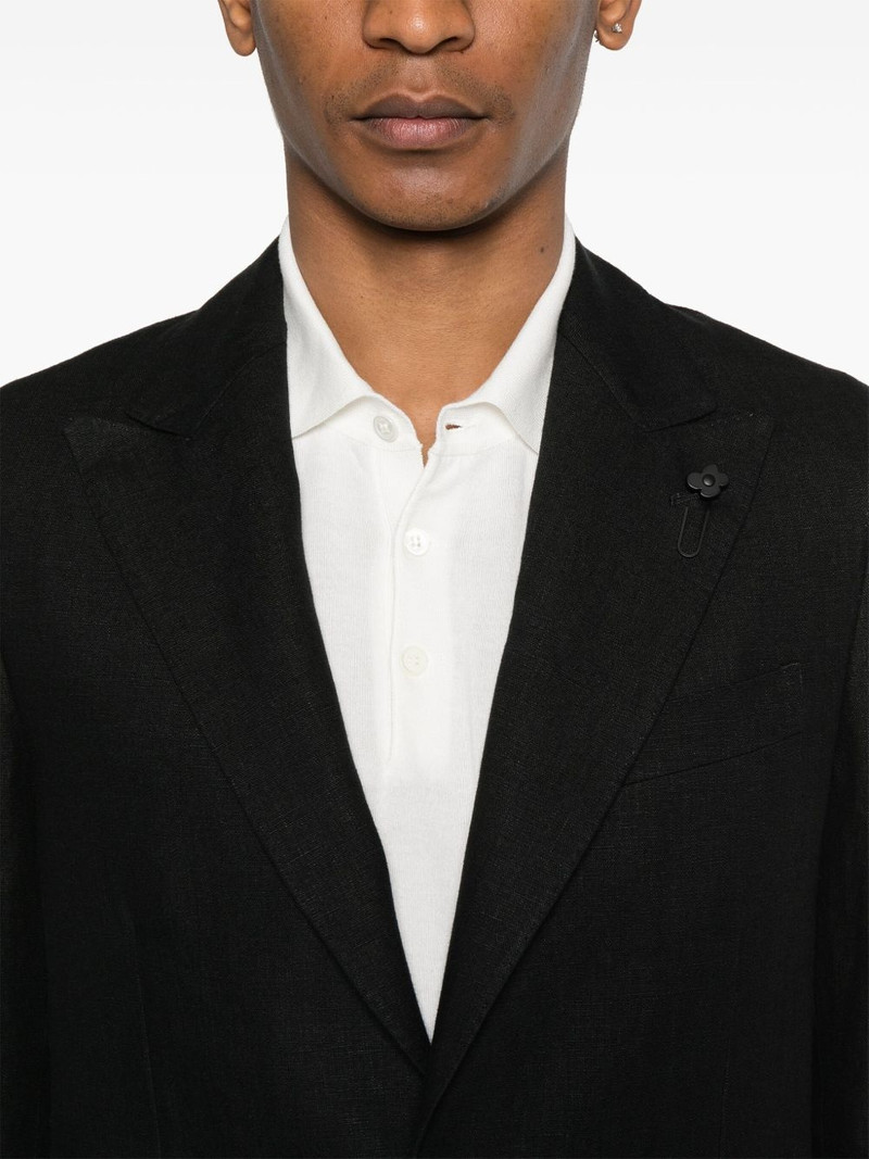 brooch-detail suit 4