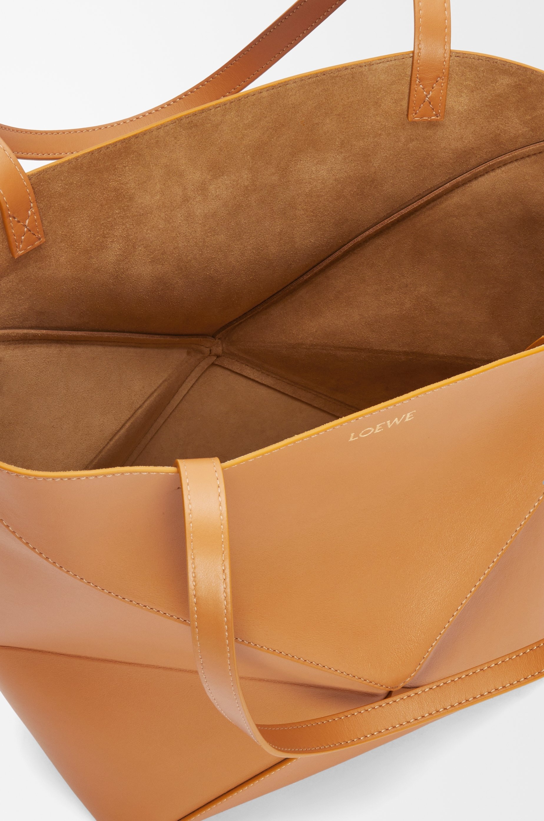Puzzle Fold Tote in shiny calfskin - 9
