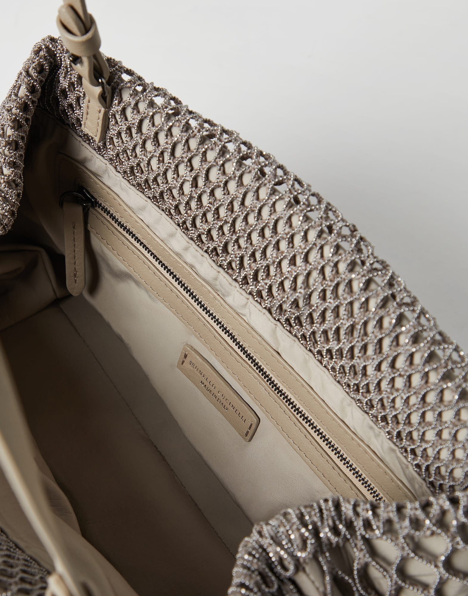 Precious net embroidery bag - 5