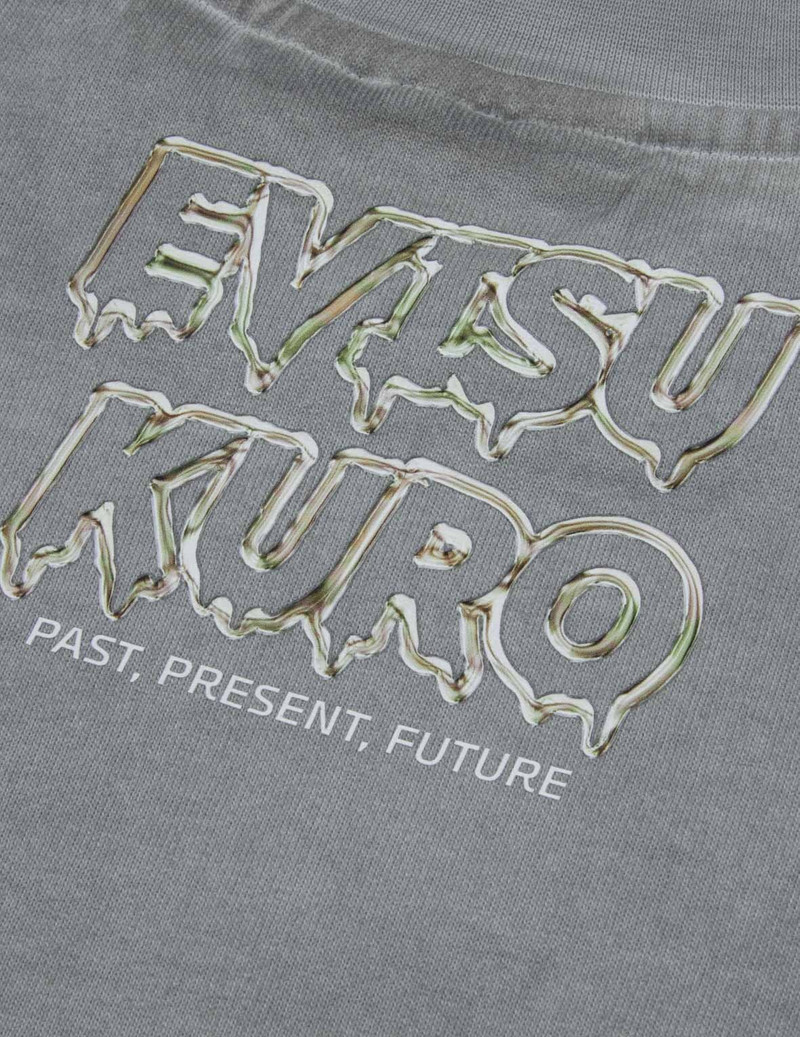 Kamon and Melting Metallic Logo Print Loose Fit T-Shirt 9