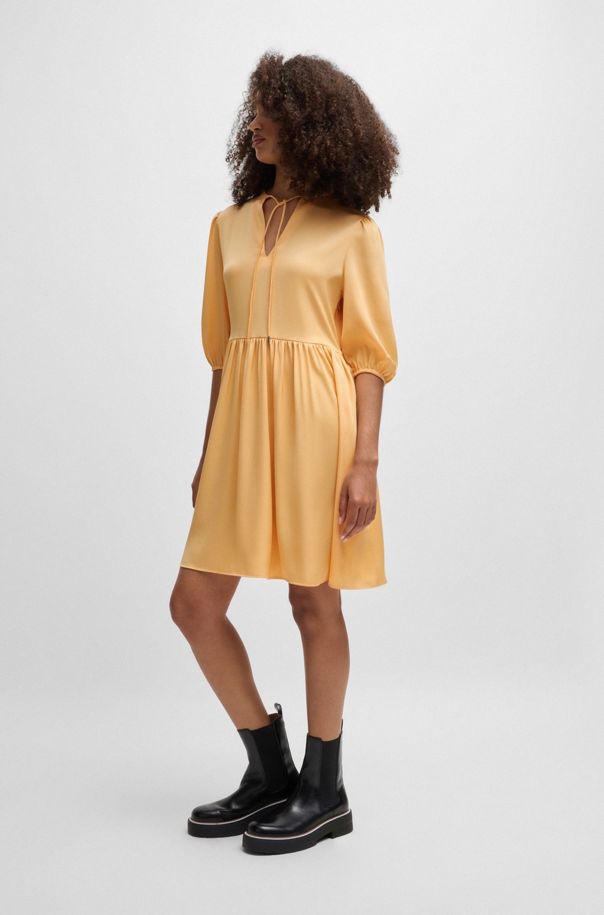 HAMMERED-SATIN DRESS WITH TIE NECKLINE - 3
