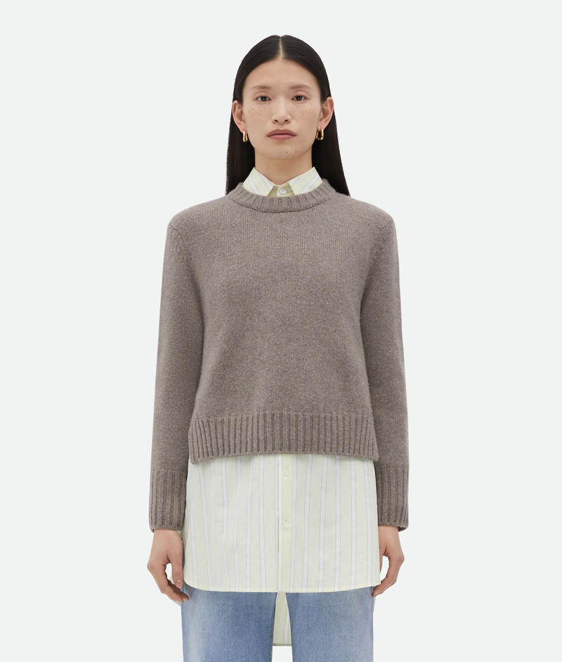 Knot 단추를 가진 무거운 모직 스웨터 - 1