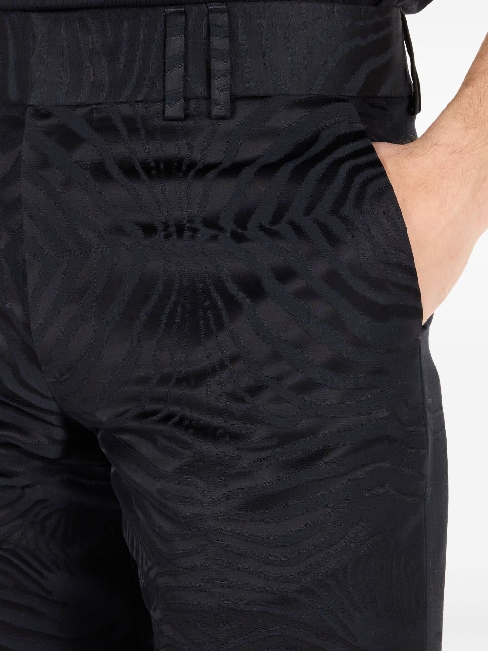Tiger-print trousers - 5