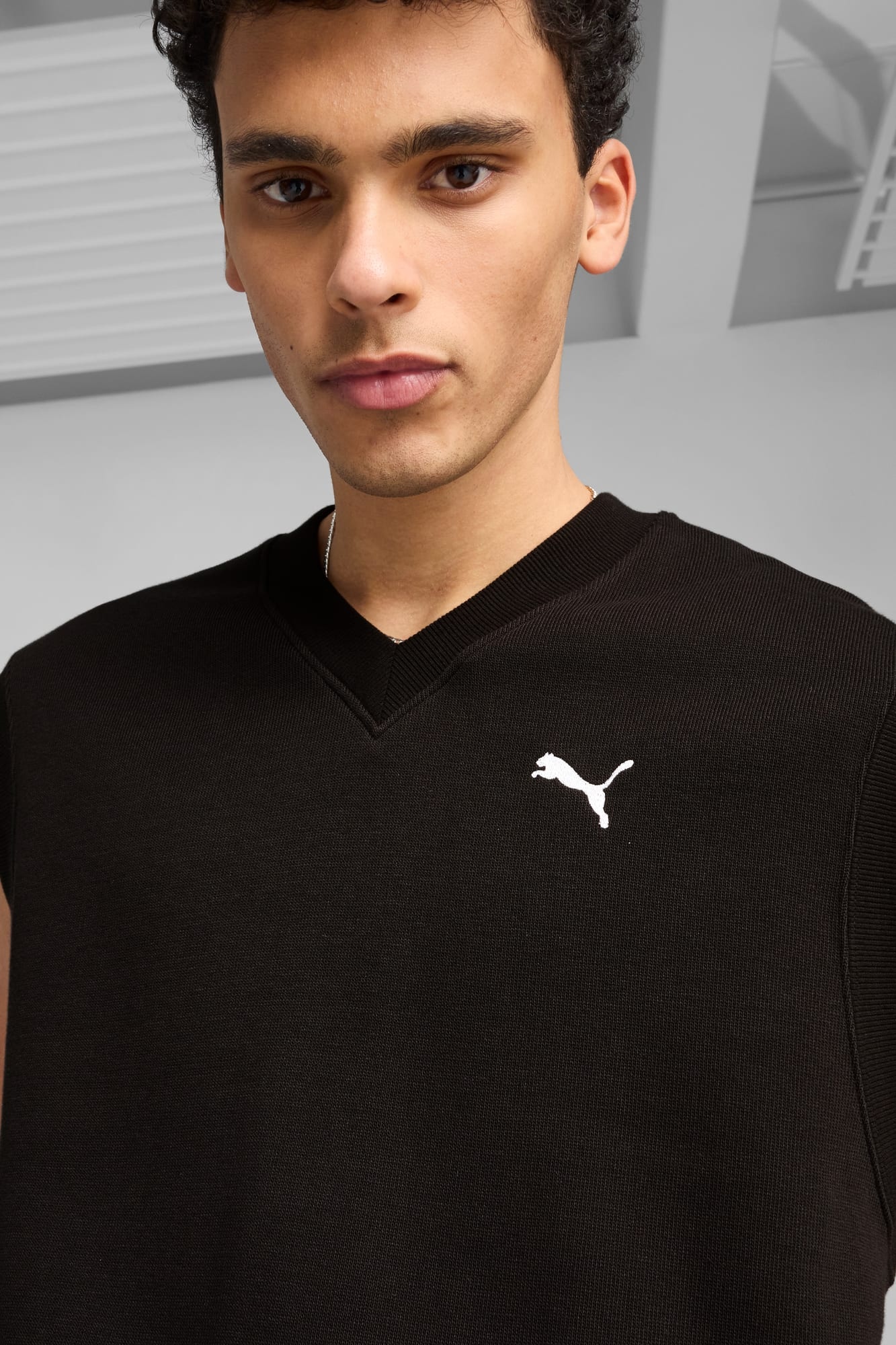 WARDROBE ESSENTIALS Men's Relaxed Vest - 4