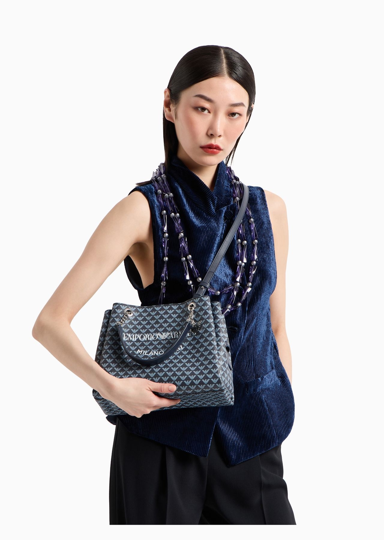 All-over eagle handbag with Milano 1981 logo print - 8