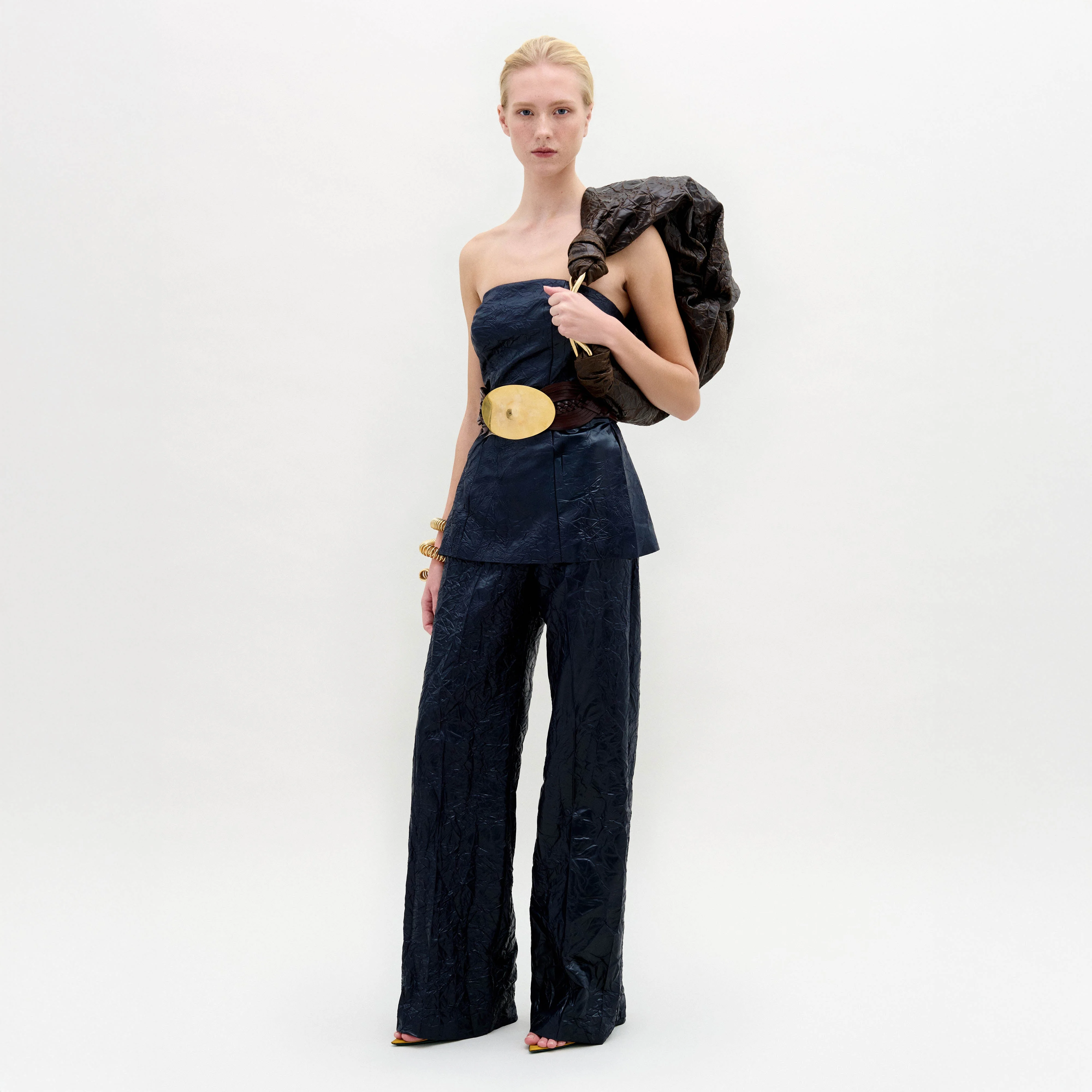 Emine Pant - 1