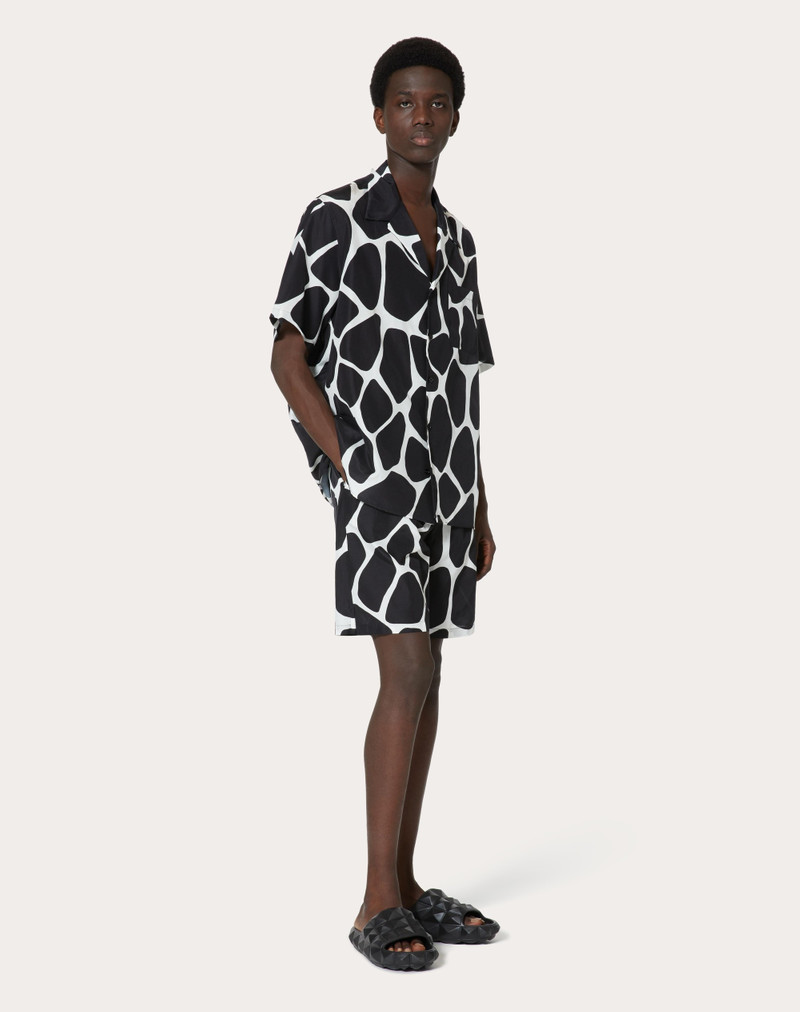 Valentino GIRAFFA RE-EDITION PRINT COTTON AND SILK BERMUDA SHORTS outlook