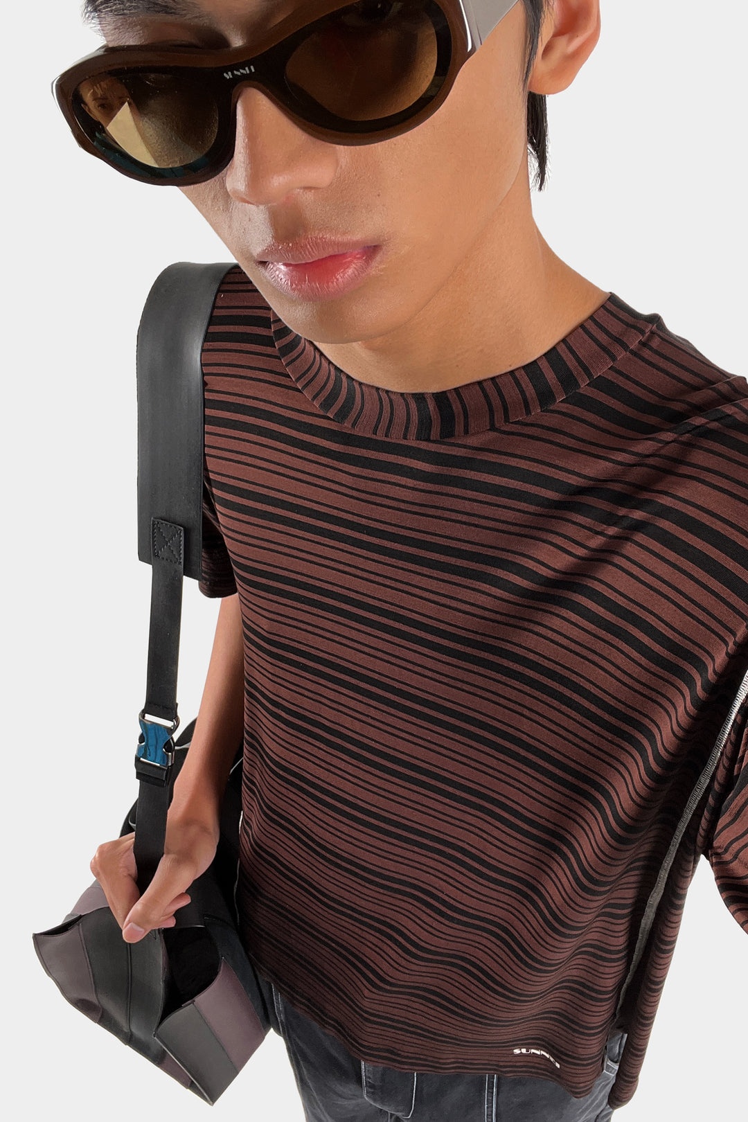 OVERLOCK T-SHIRT / black & brown stripes - 4