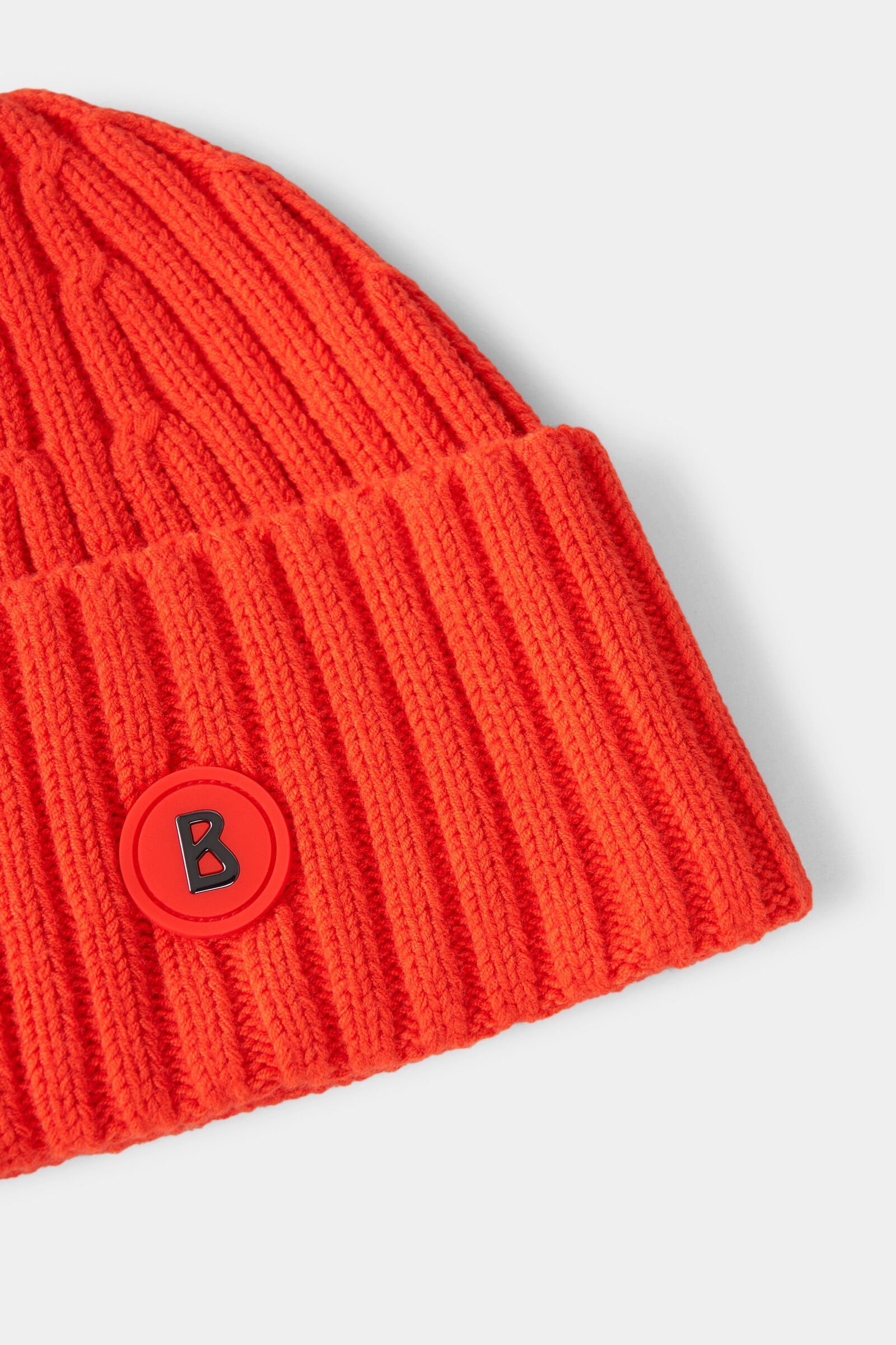 Bony Knitted hat in Coral - 3