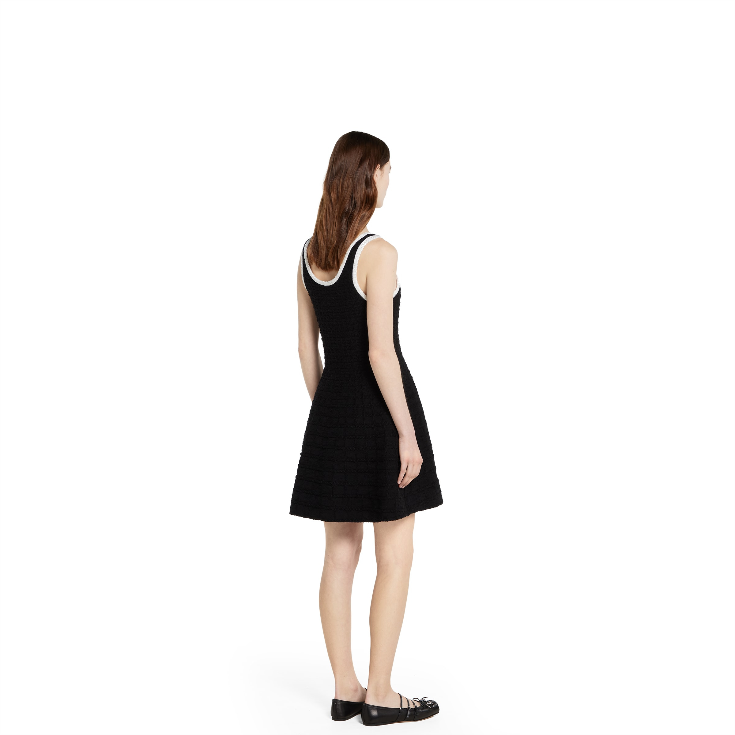 Tweed wool dress with embroidery - 4