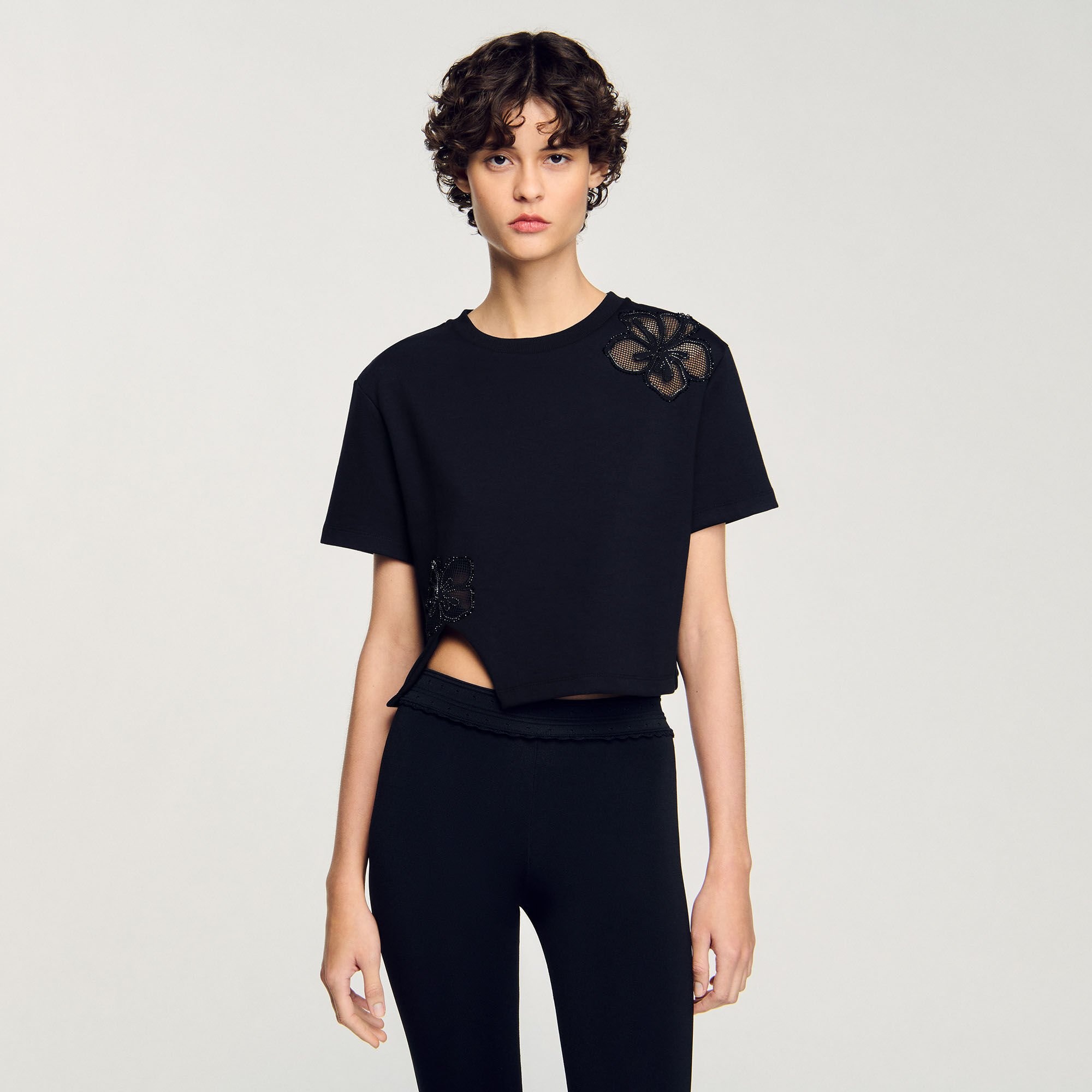 FLORAL EMBROIDERY T-SHIRT - 4