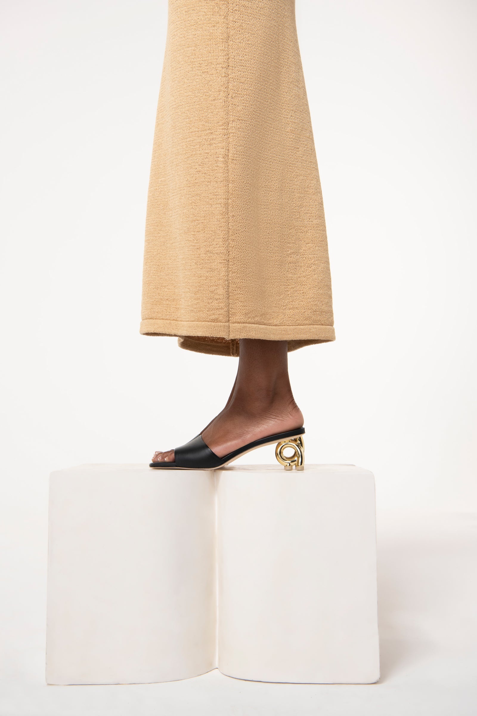 CORA SANDAL - 2